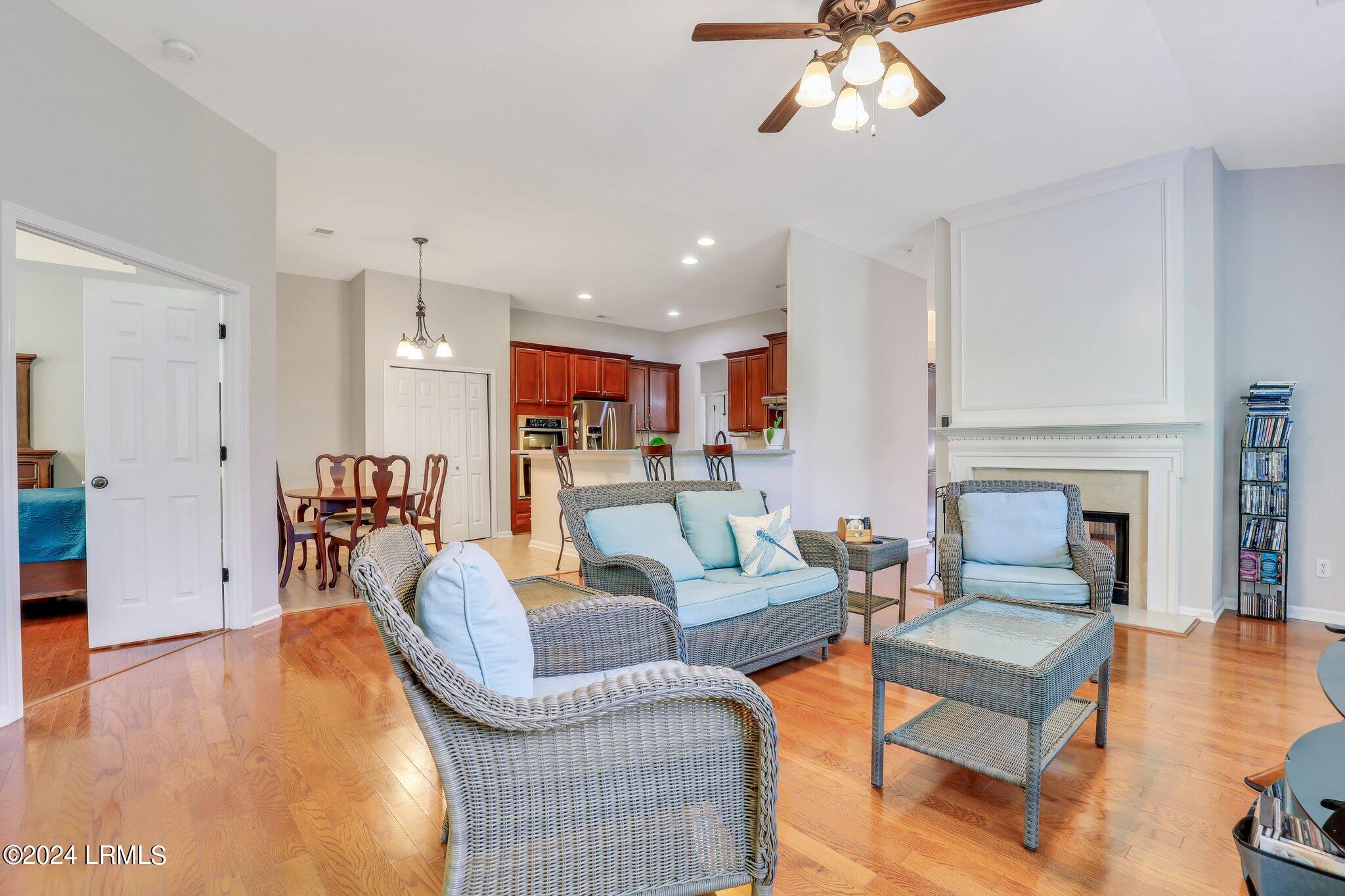 114 Oakesdale Drive