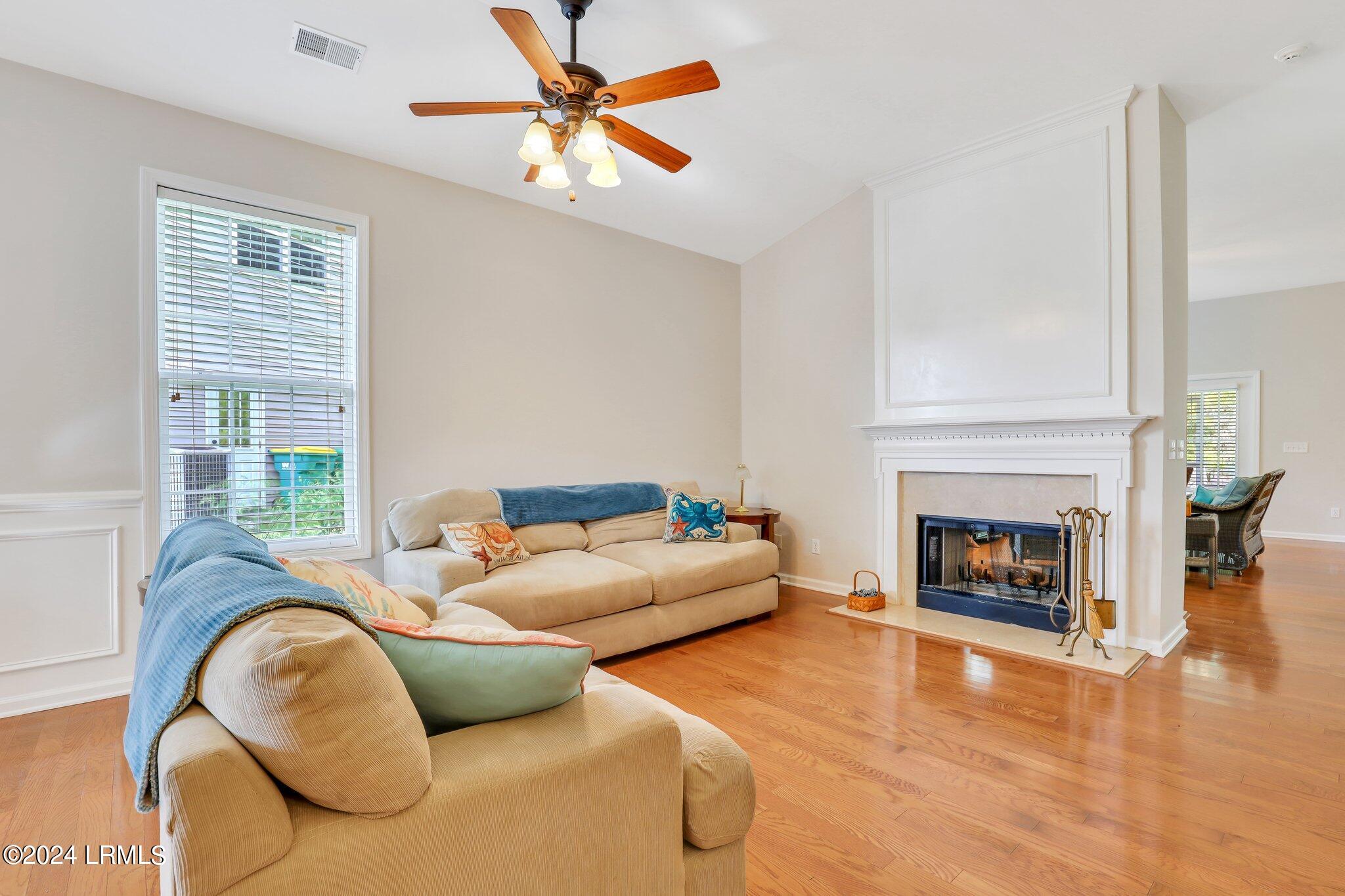 114 Oakesdale Drive