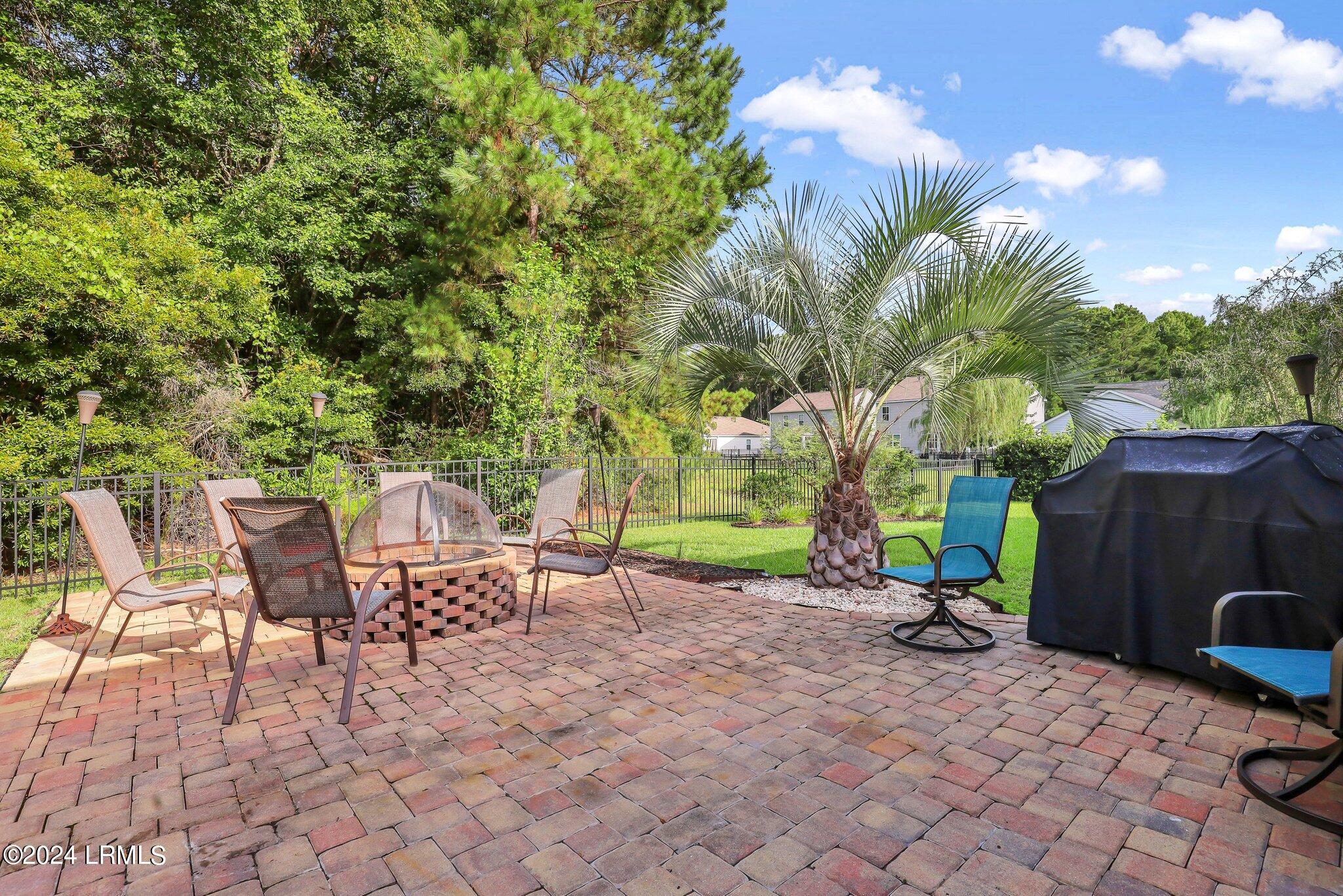 114 Oakesdale Drive