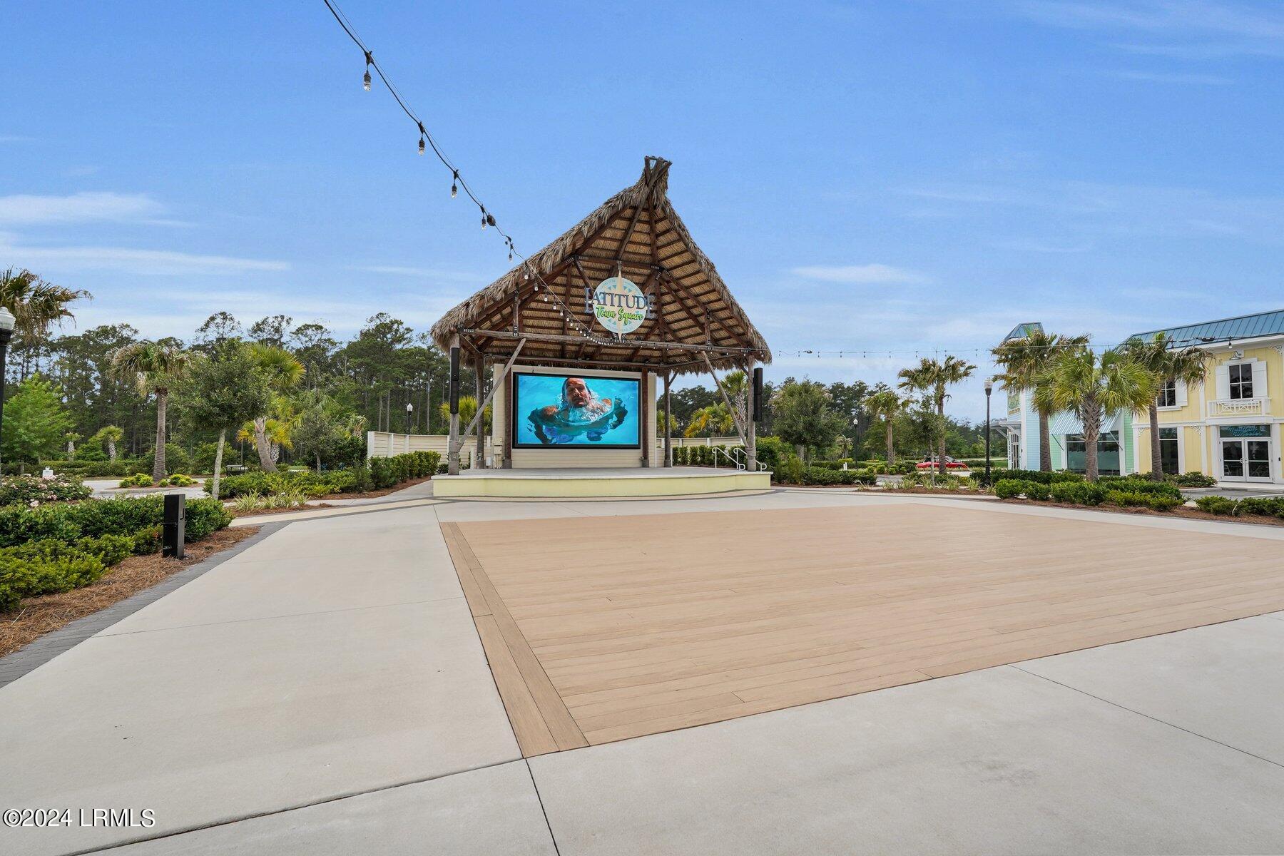 921 Tiki Terrace