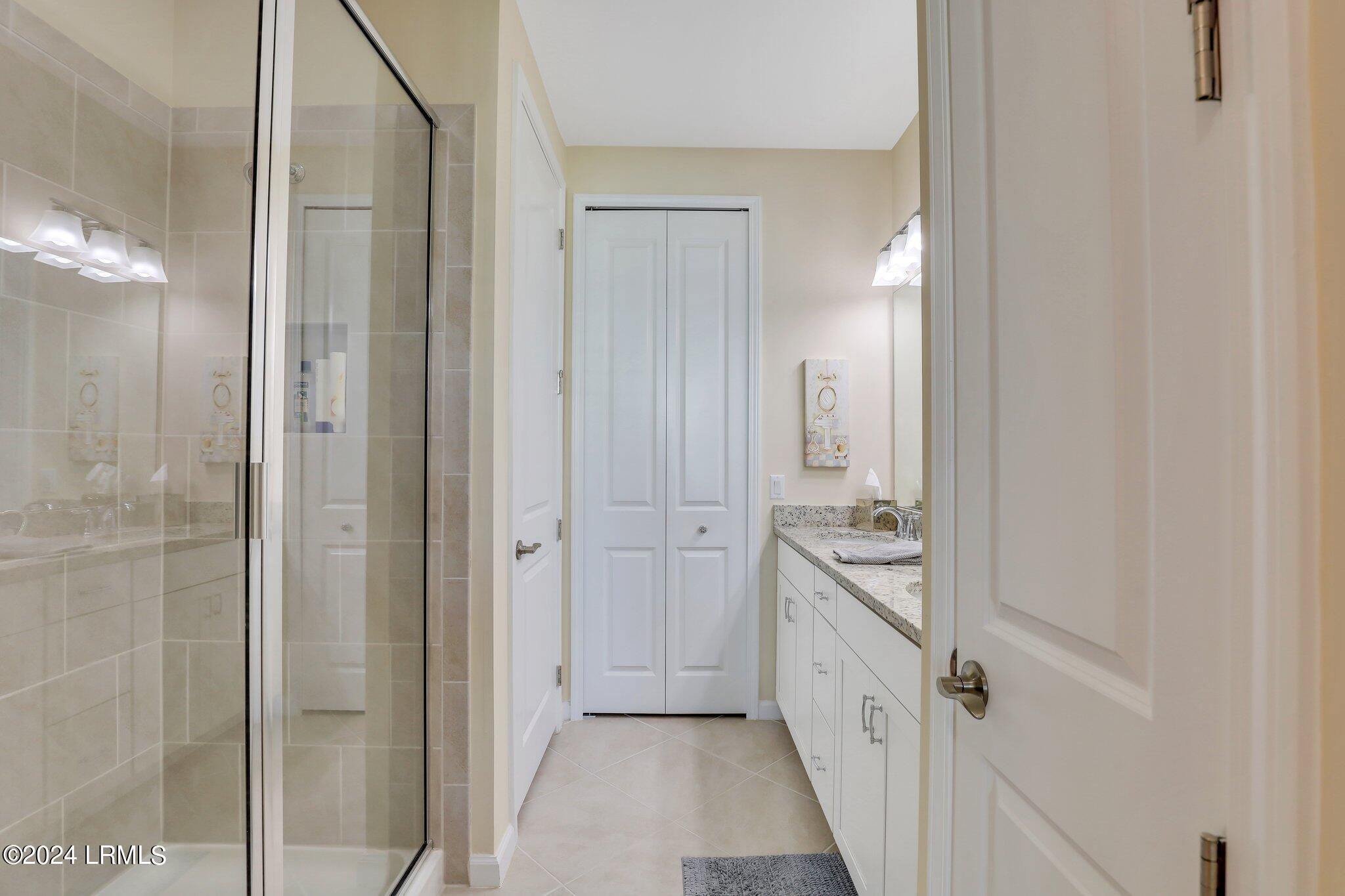225 Island Breeze Lane, 101