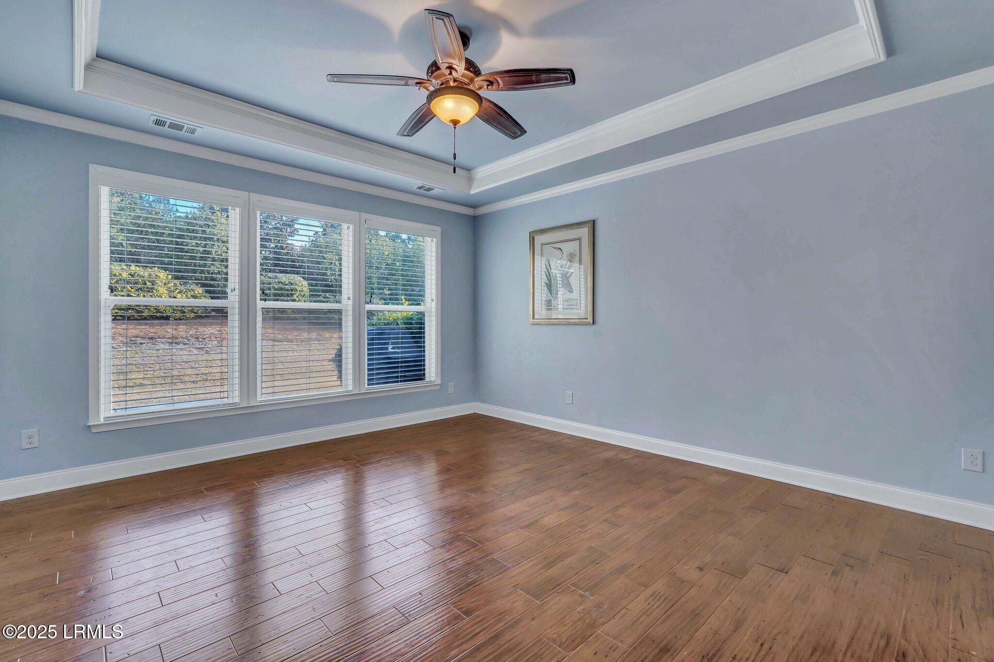 239 Knollwood Court