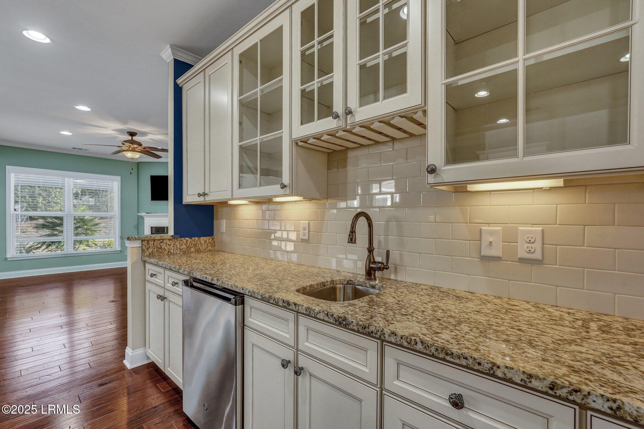 239 Knollwood Court