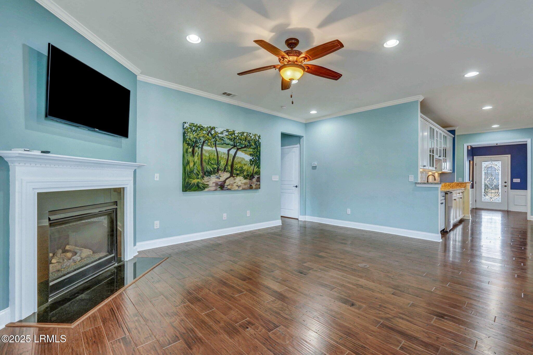 239 Knollwood Court