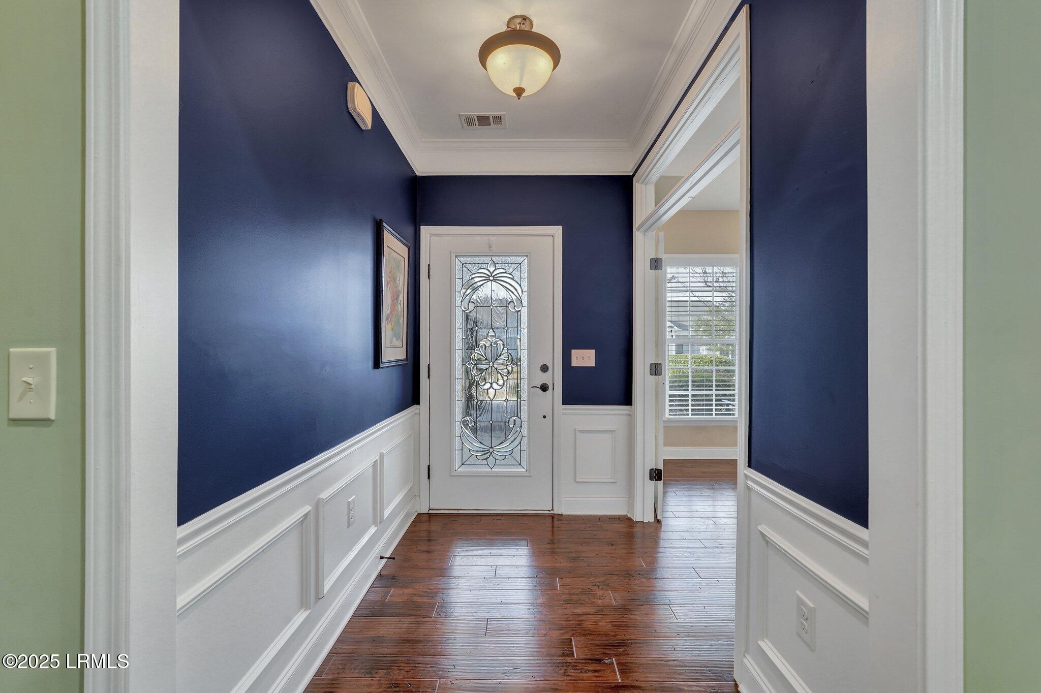 239 Knollwood Court