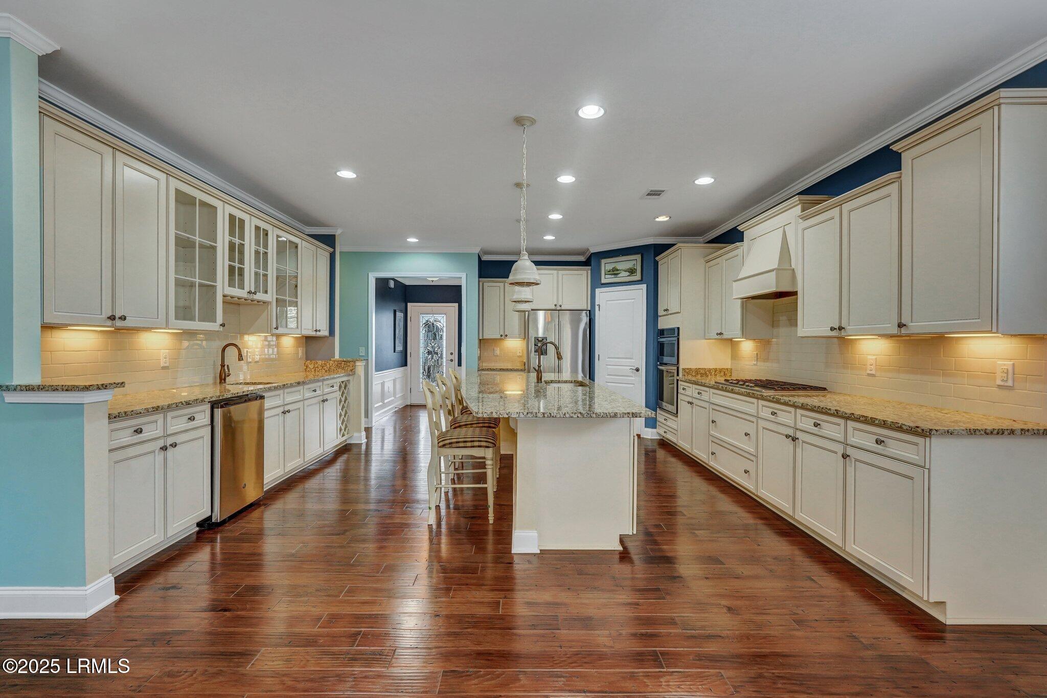 239 Knollwood Court