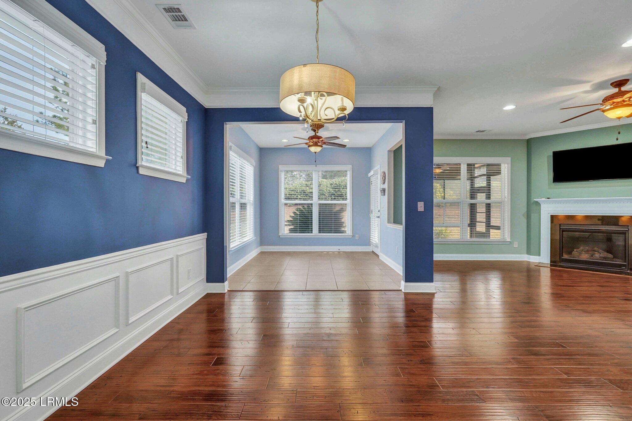 239 Knollwood Court