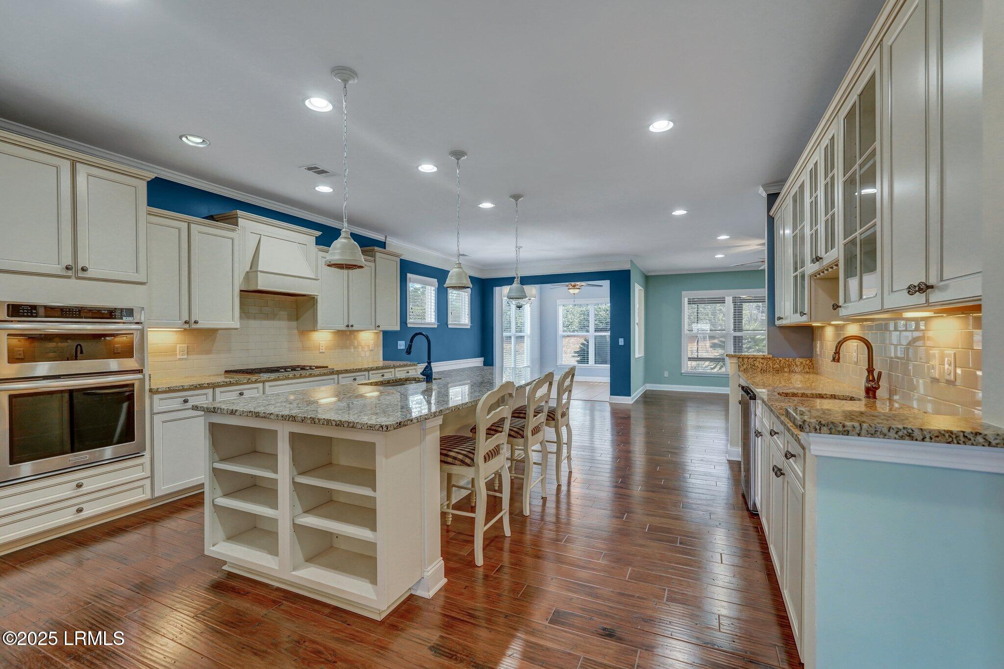 239 Knollwood Court