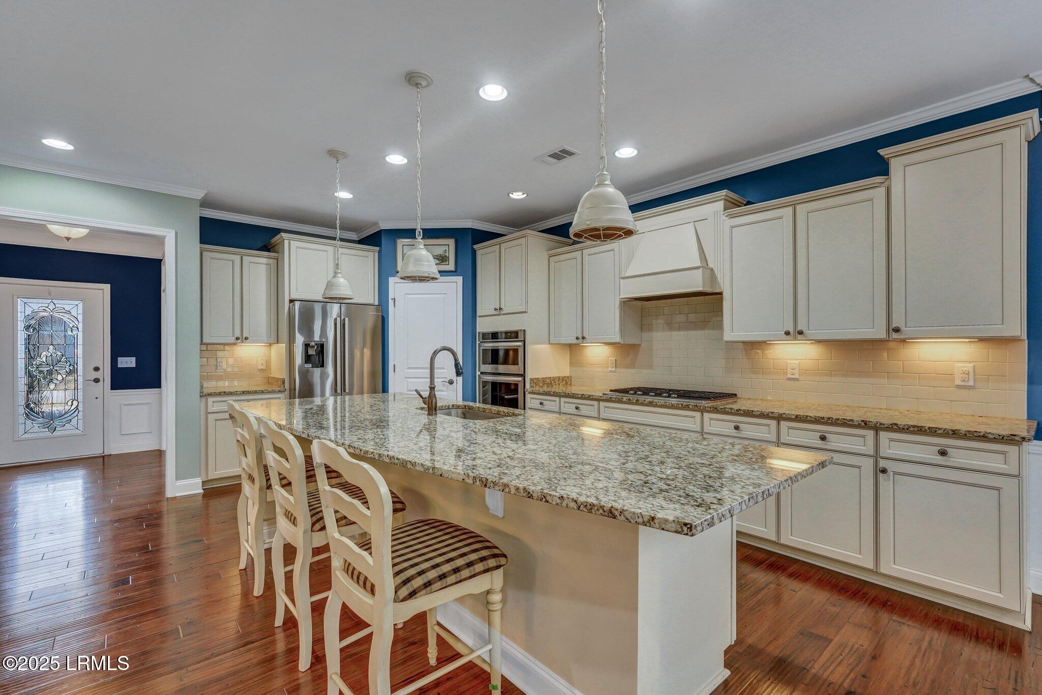 239 Knollwood Court