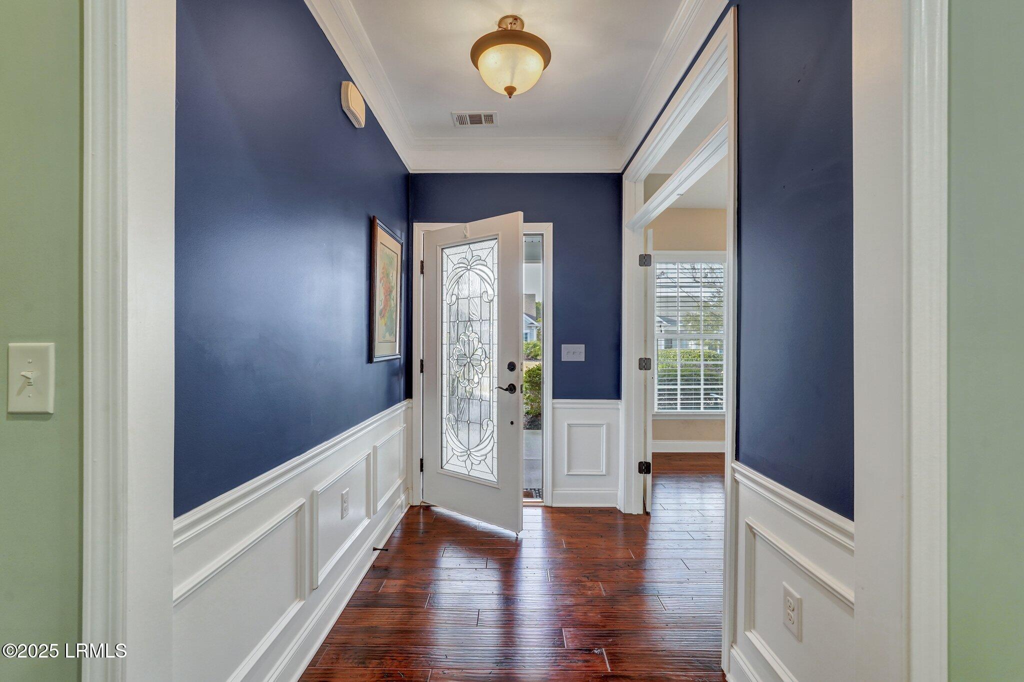 239 Knollwood Court