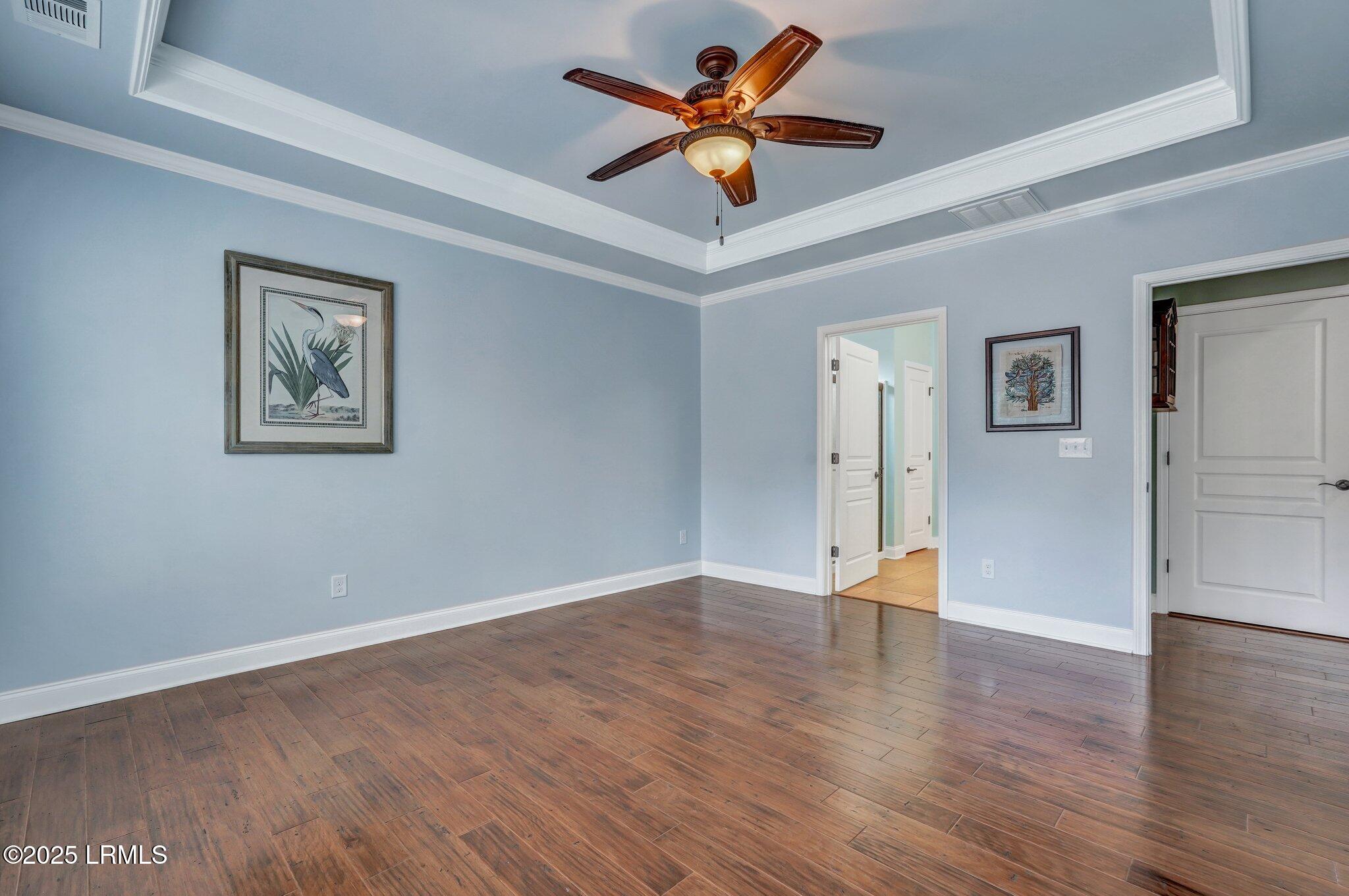 239 Knollwood Court