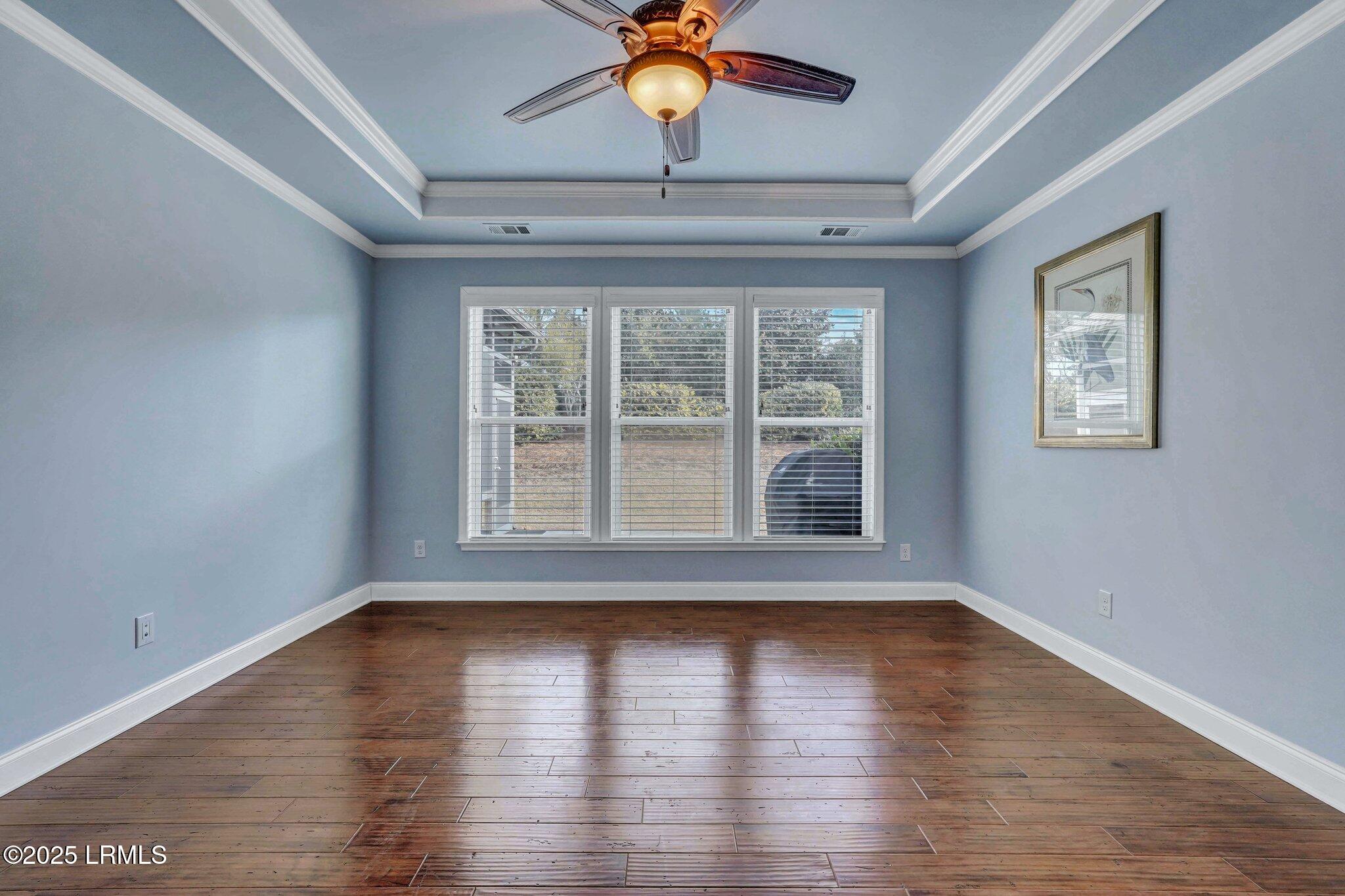 239 Knollwood Court