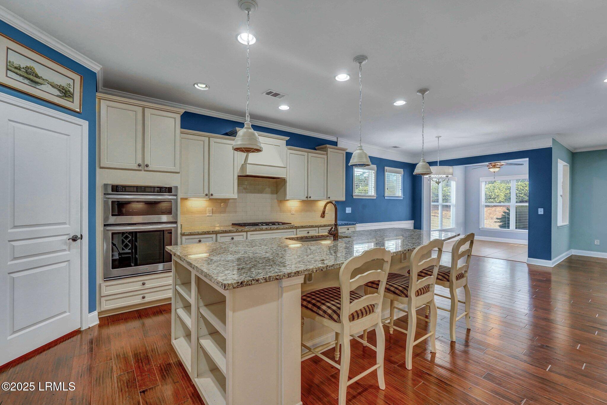 239 Knollwood Court
