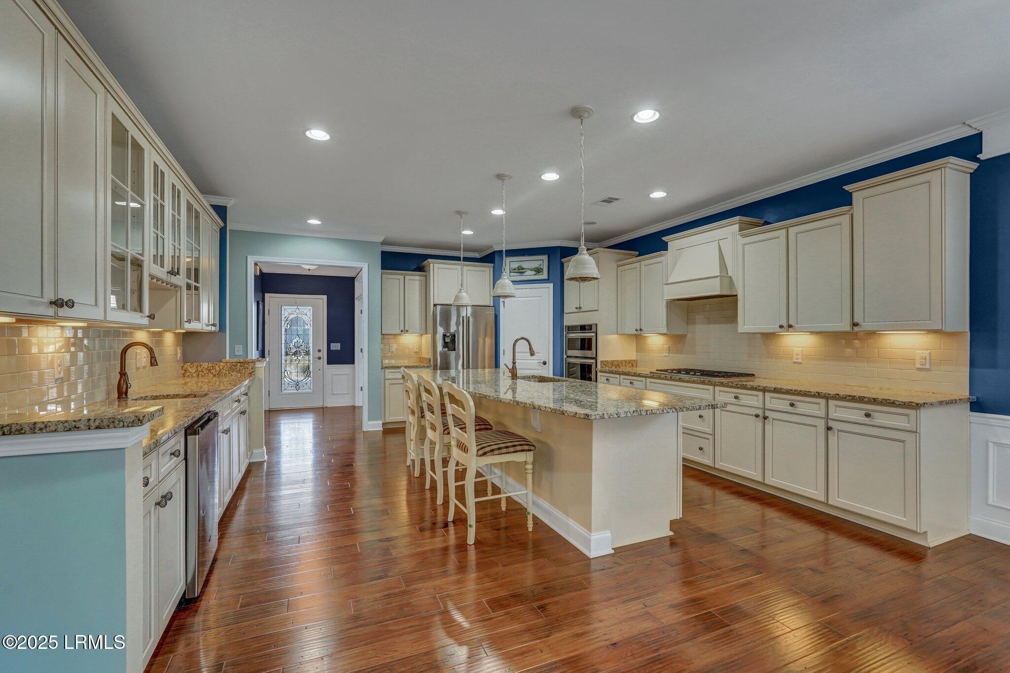239 Knollwood Court