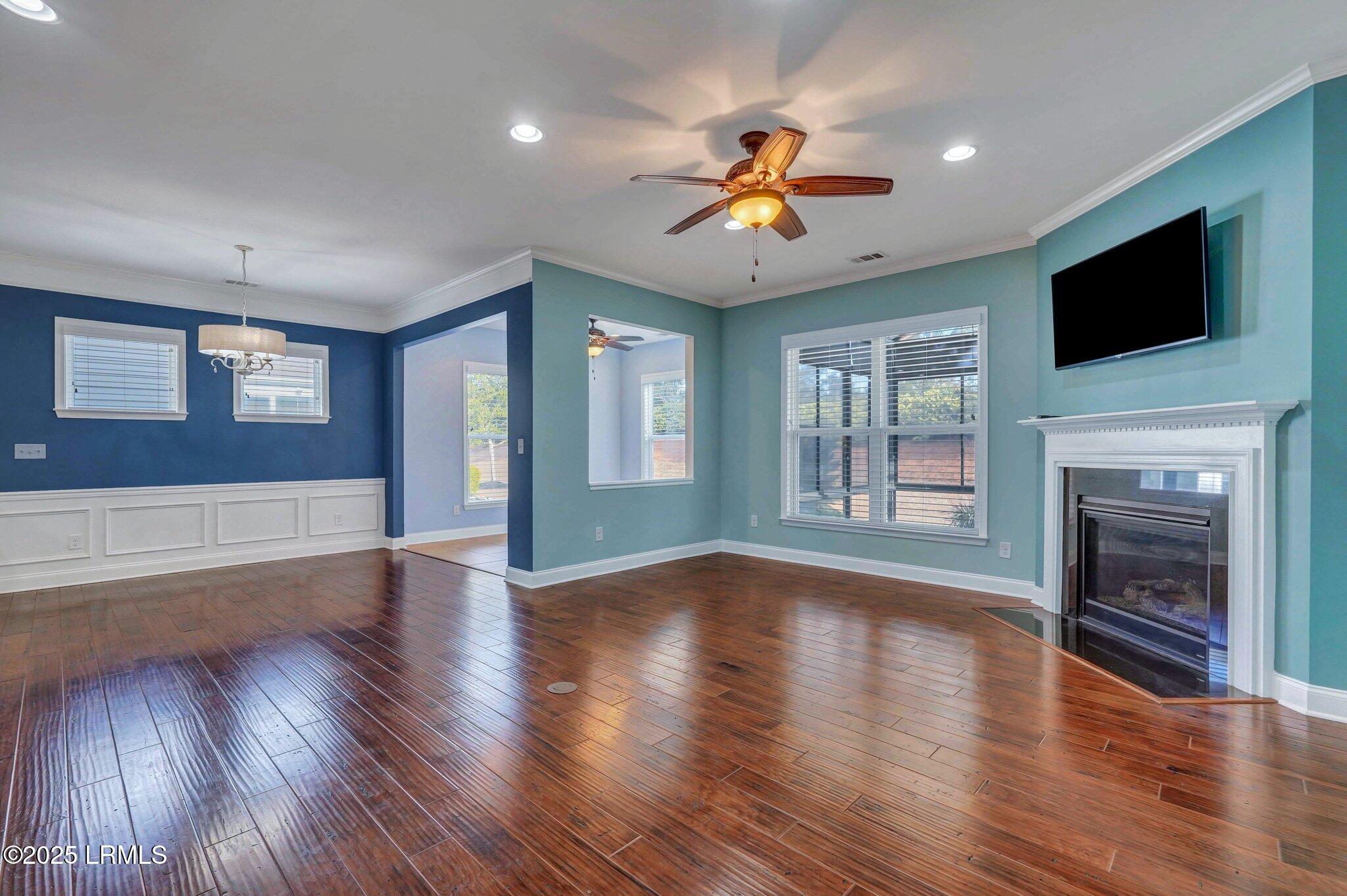 239 Knollwood Court