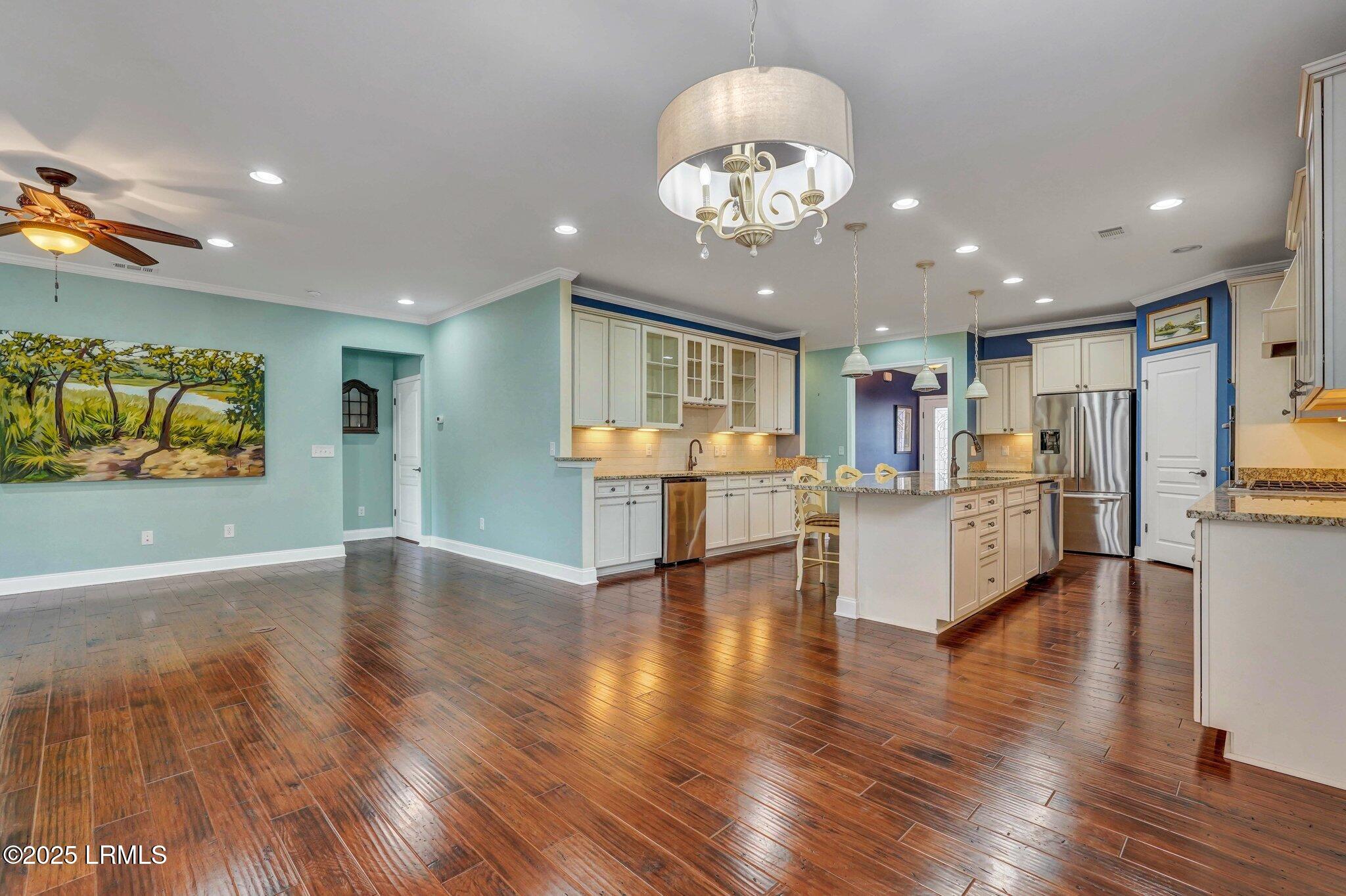 239 Knollwood Court