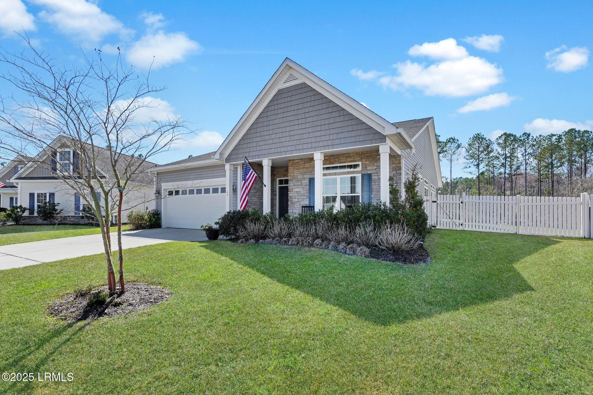 69 Stillhaven Circle