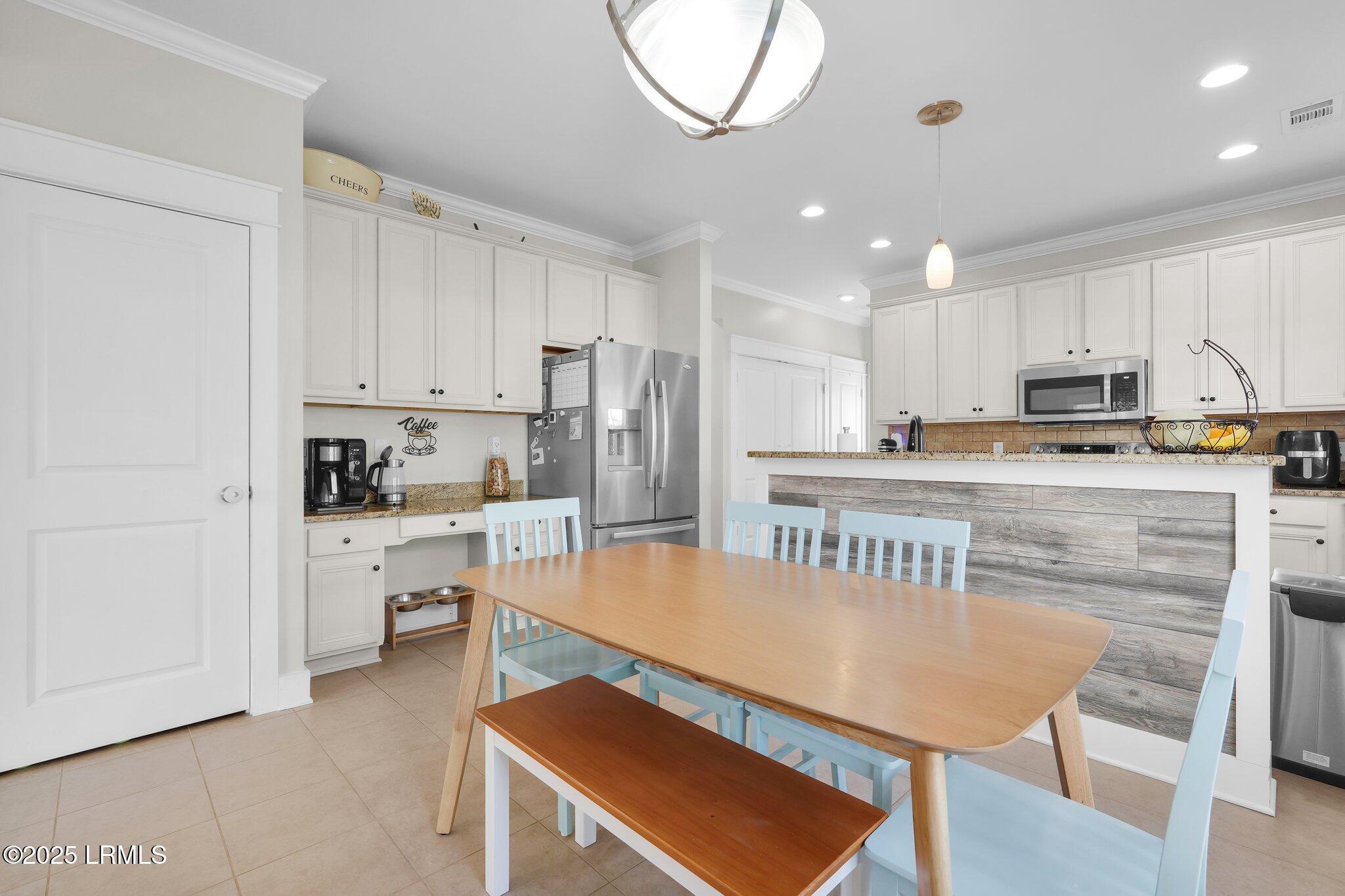 8 Elloree Way