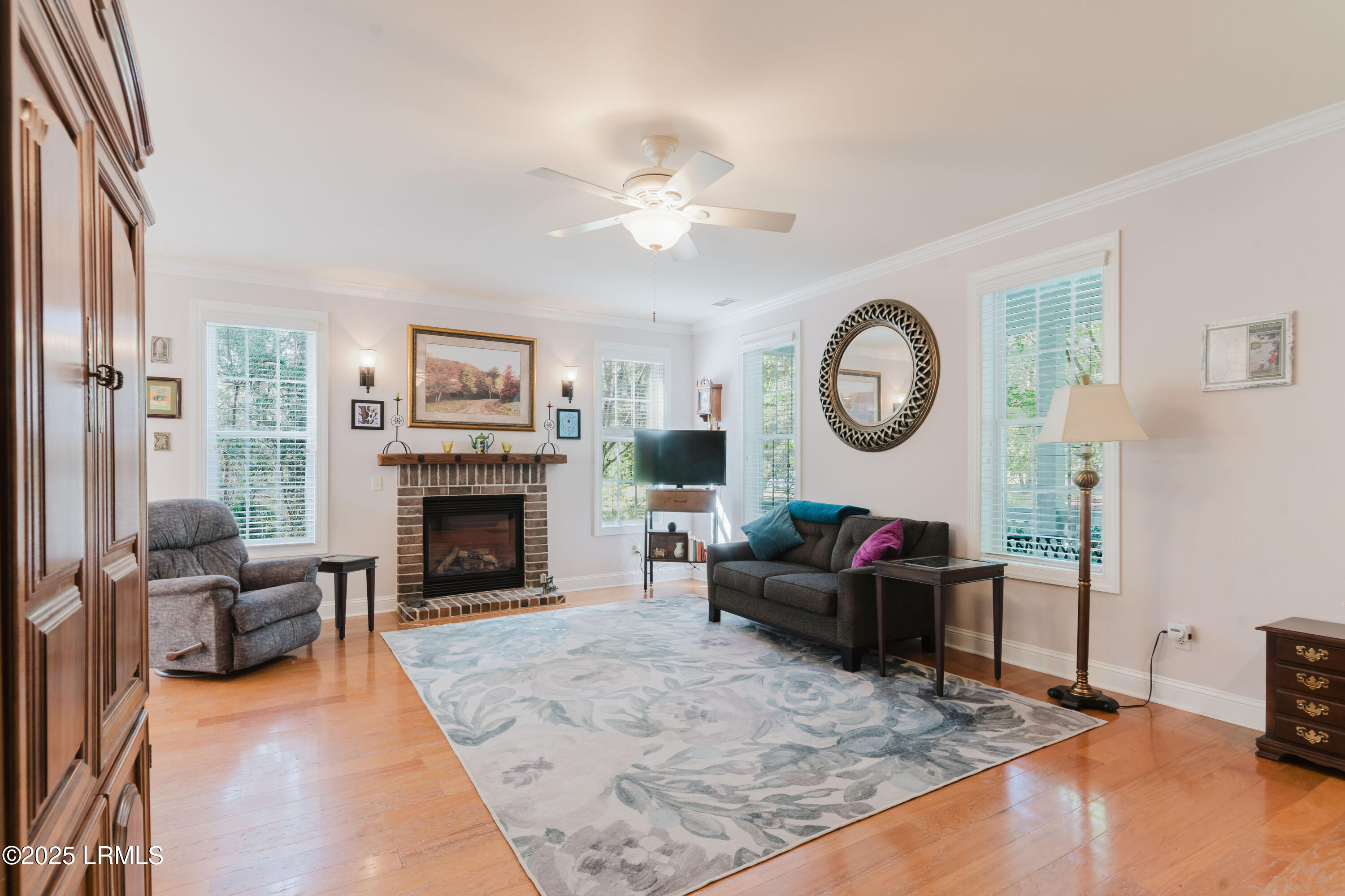 33 Epps Avenue