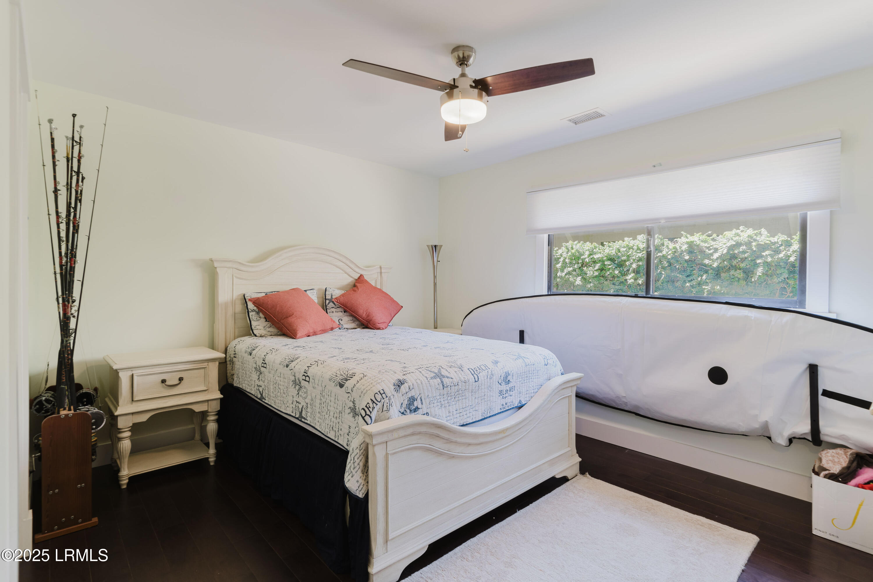 45 Queens Folly Road, 703