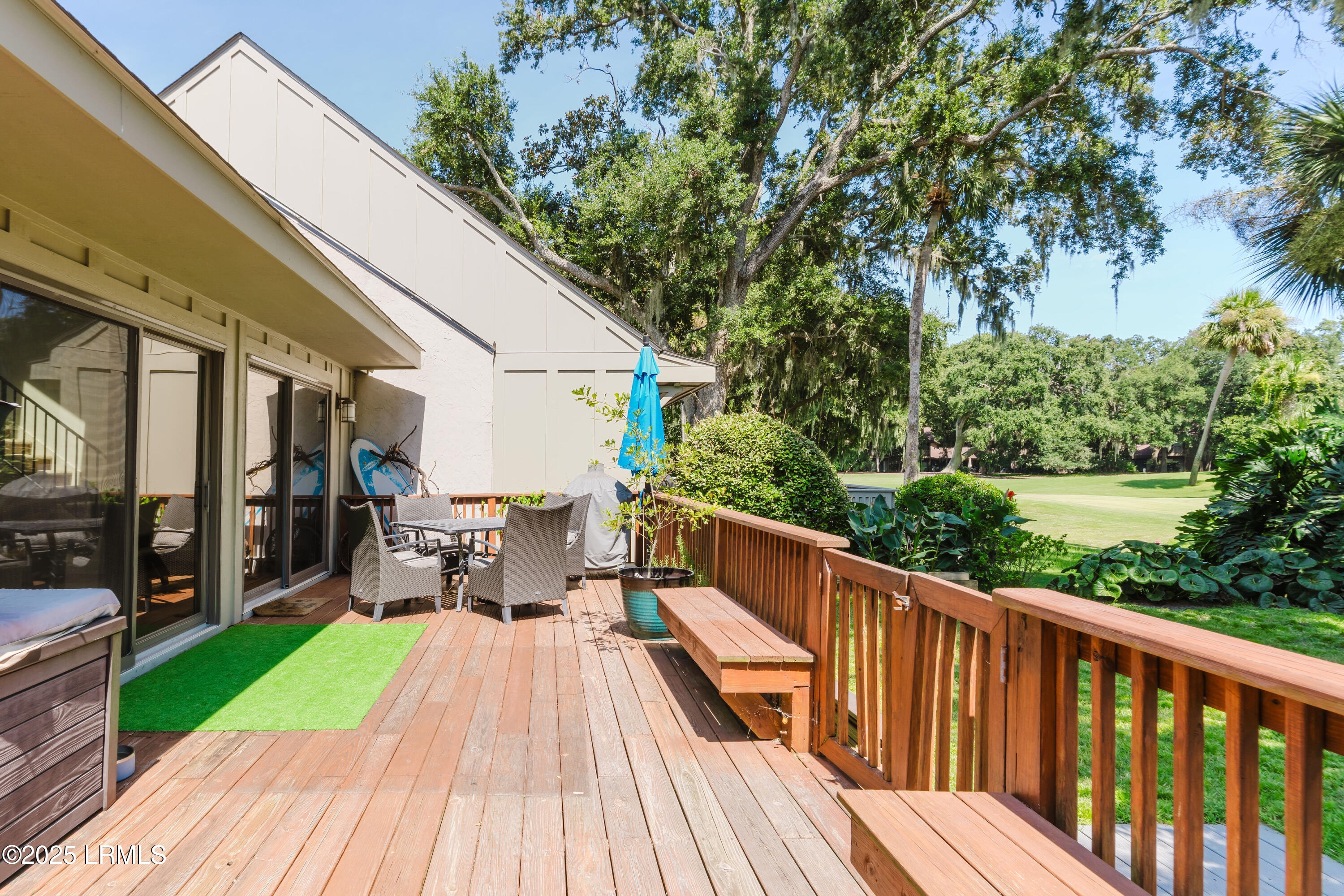 45 Queens Folly Road, 703