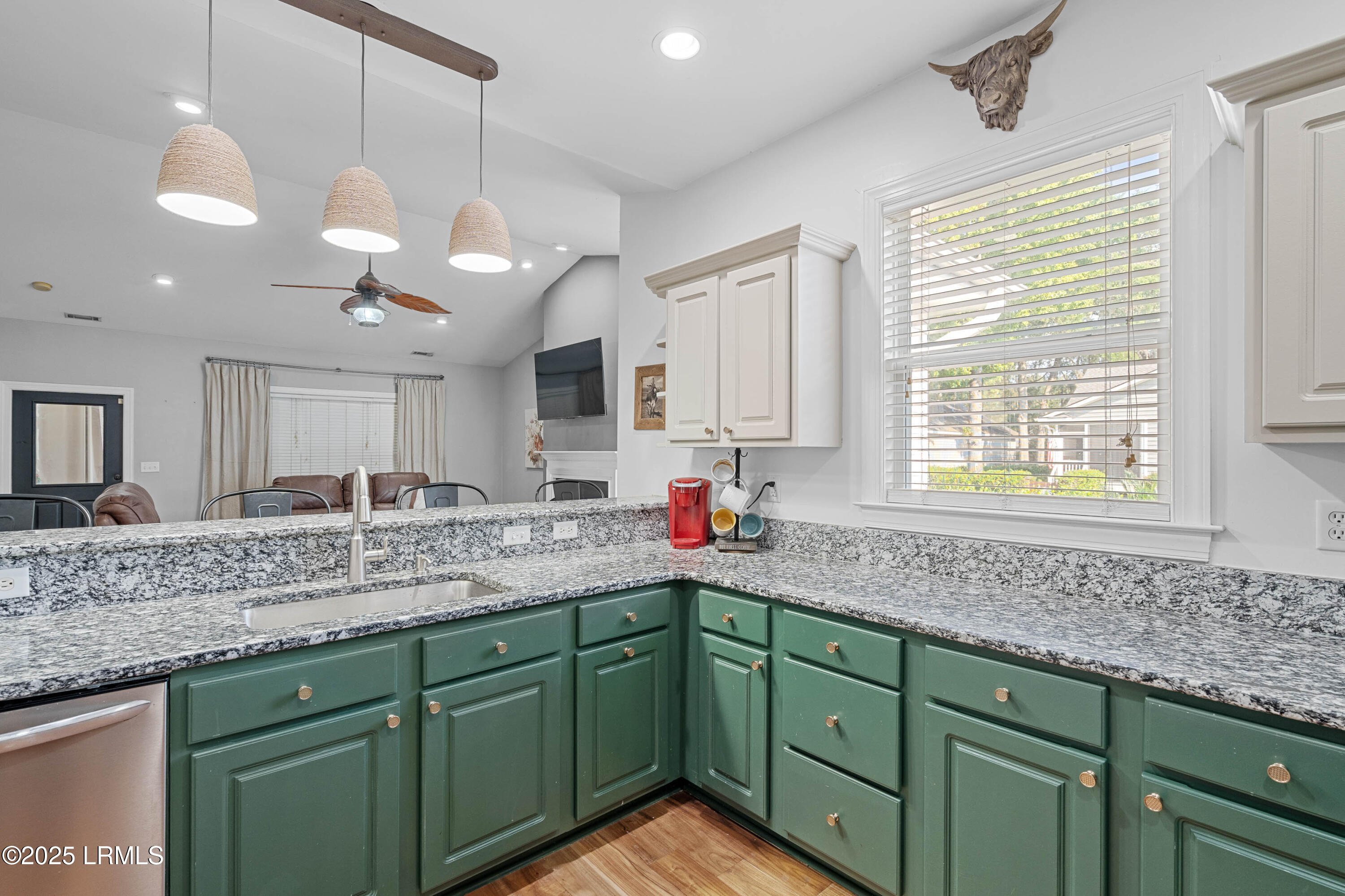 6 Rockville Way