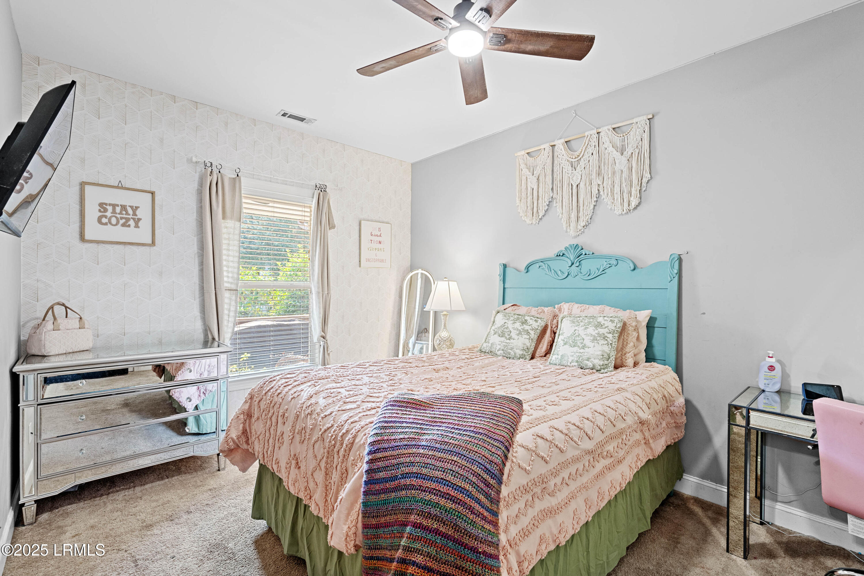 6 Rockville Way