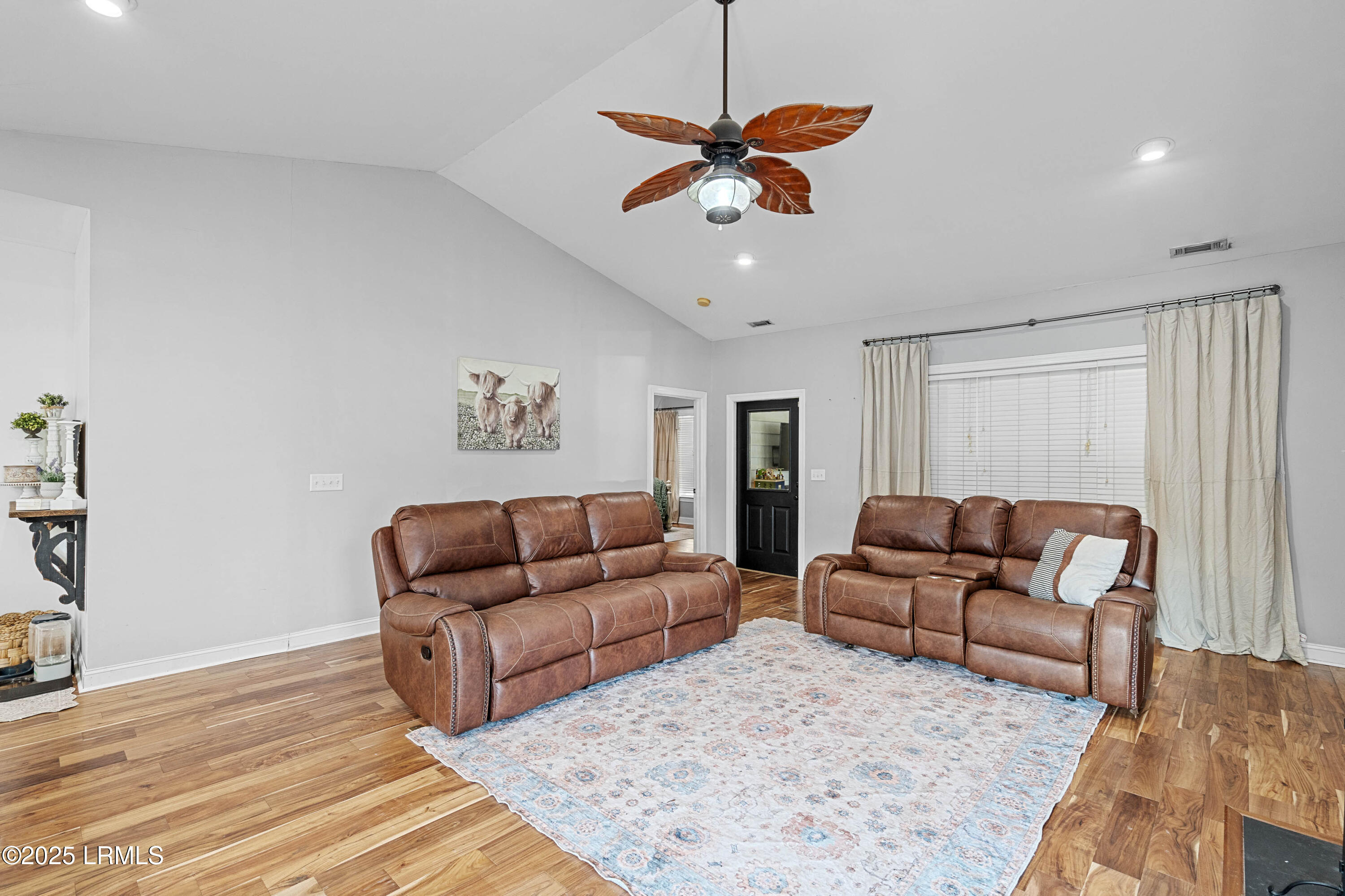 6 Rockville Way
