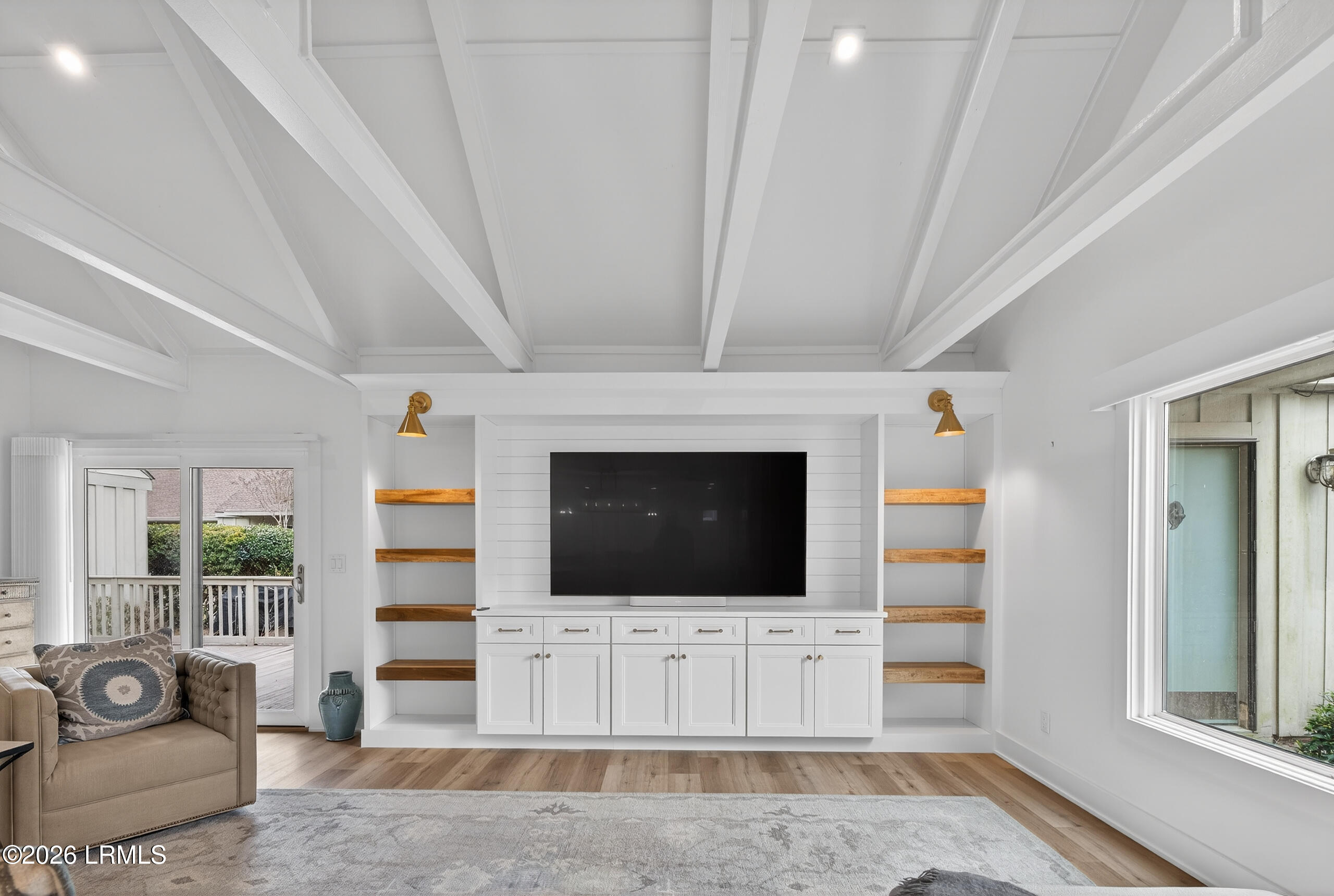 45 Queens Folly Road 617