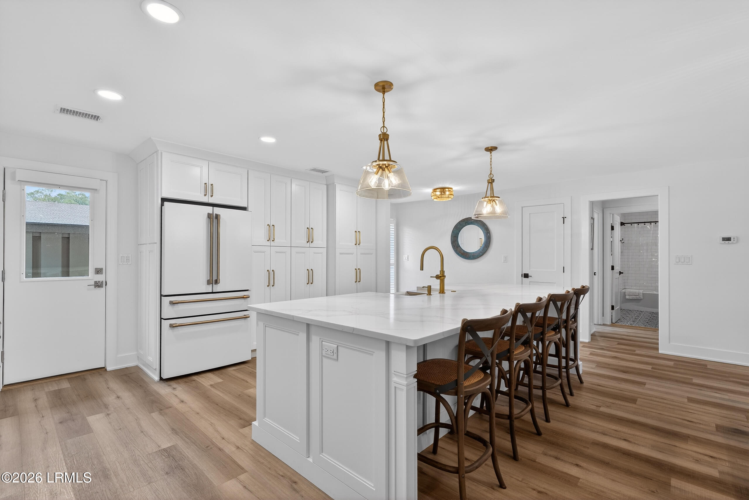 45 Queens Folly Road 617