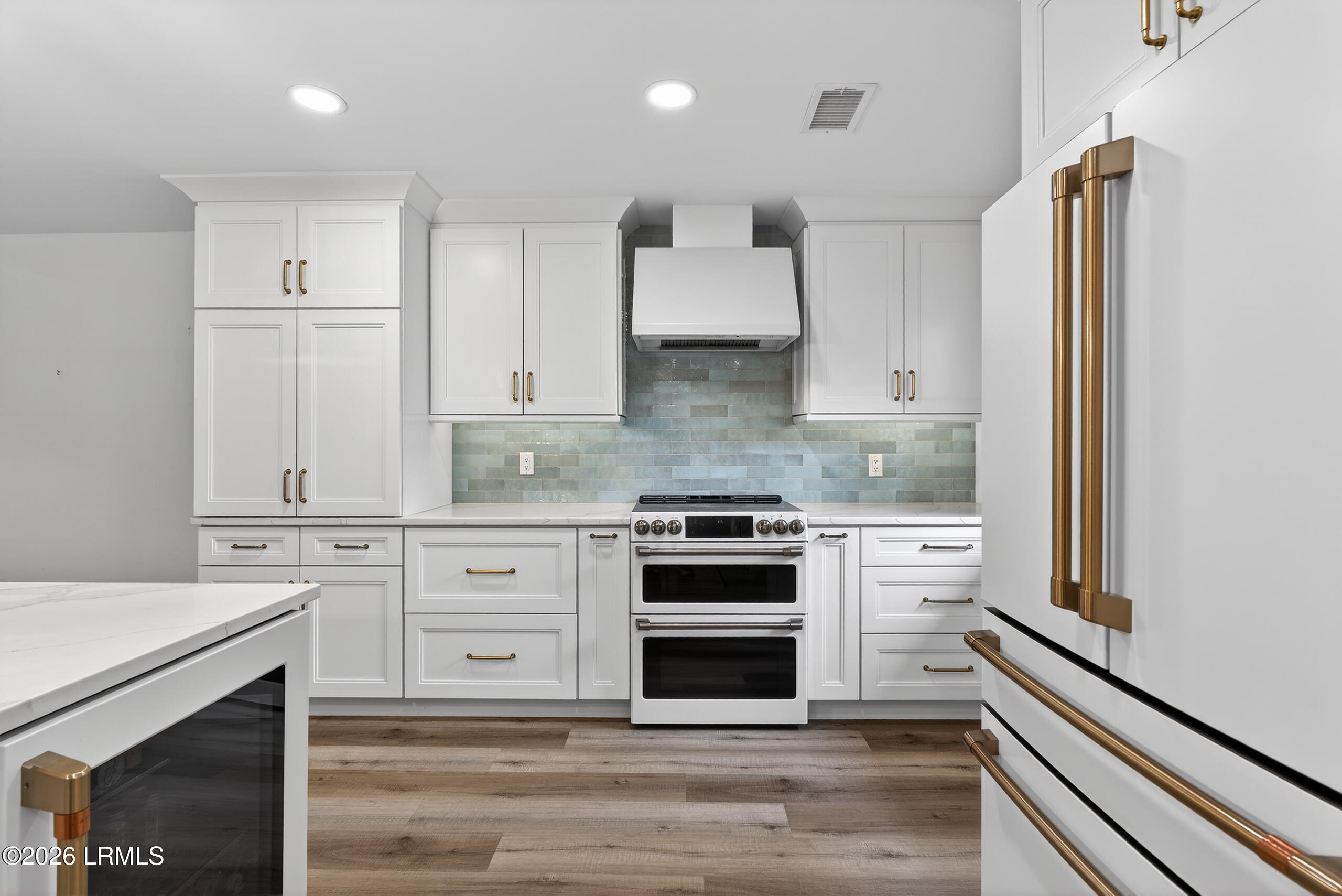 45 Queens Folly Road 617