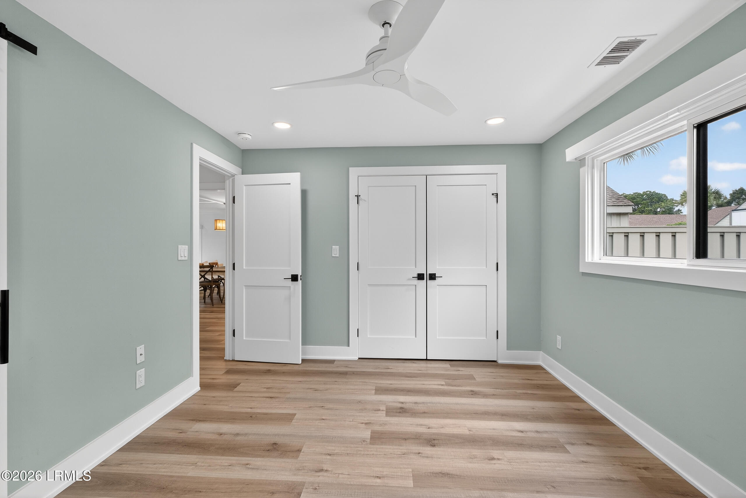 45 Queens Folly Road 617