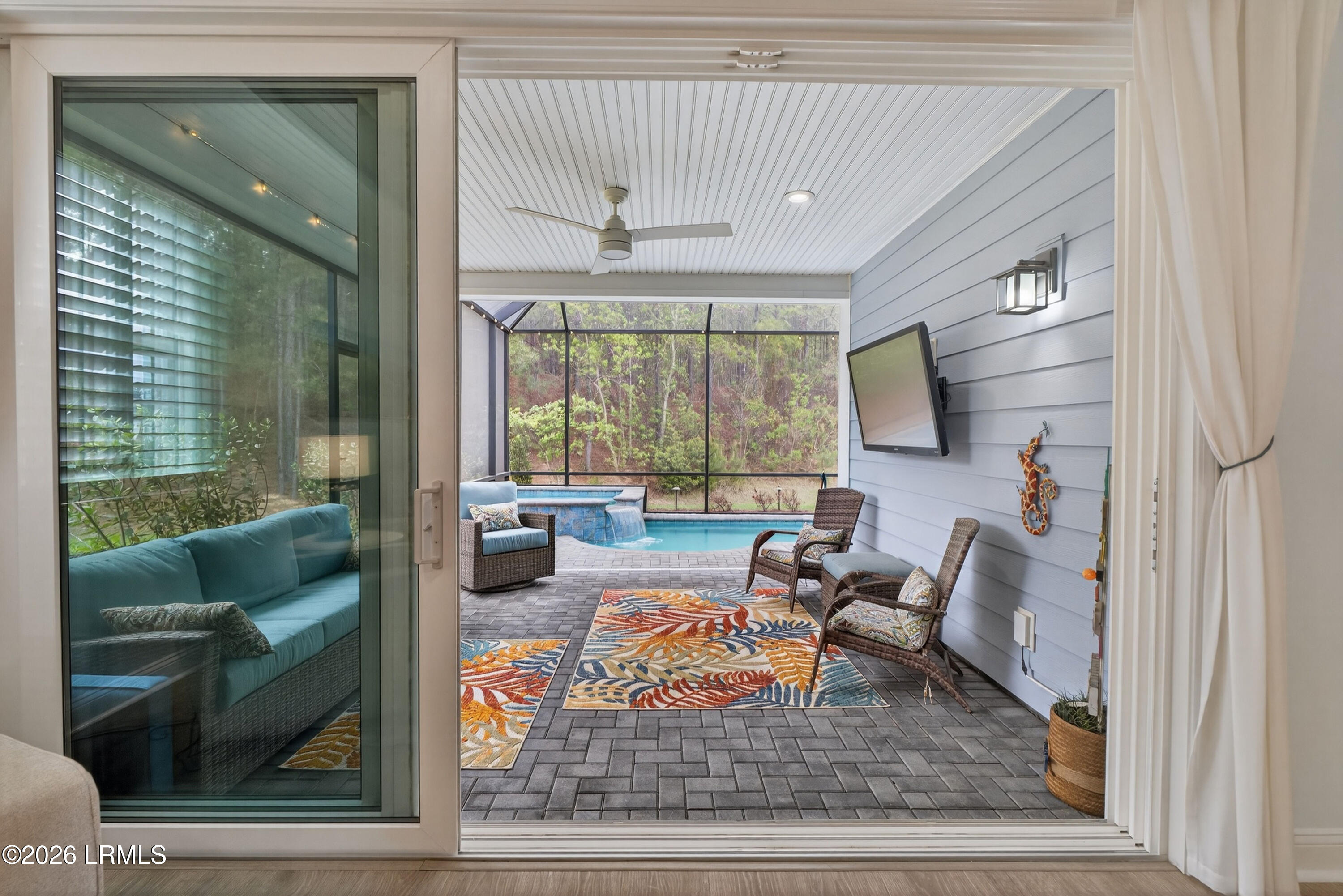 533 Parrot Avenue