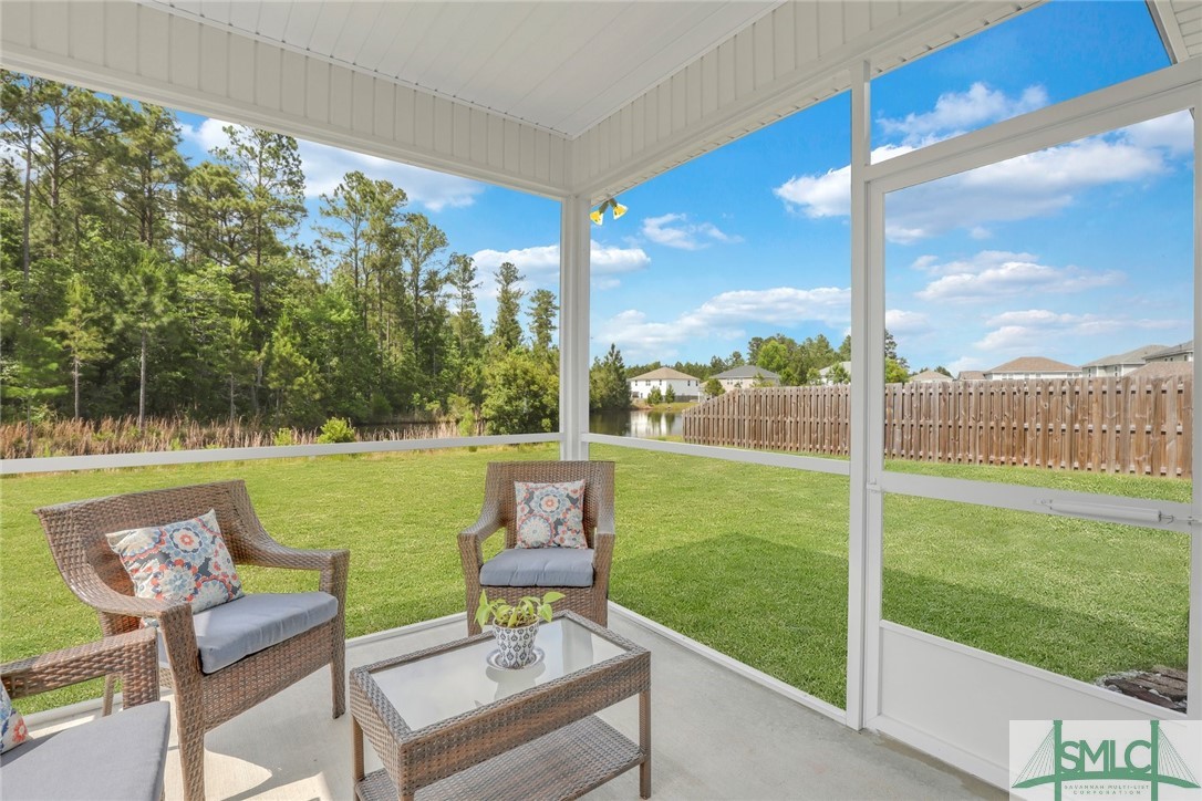 112 Red Maple Lane