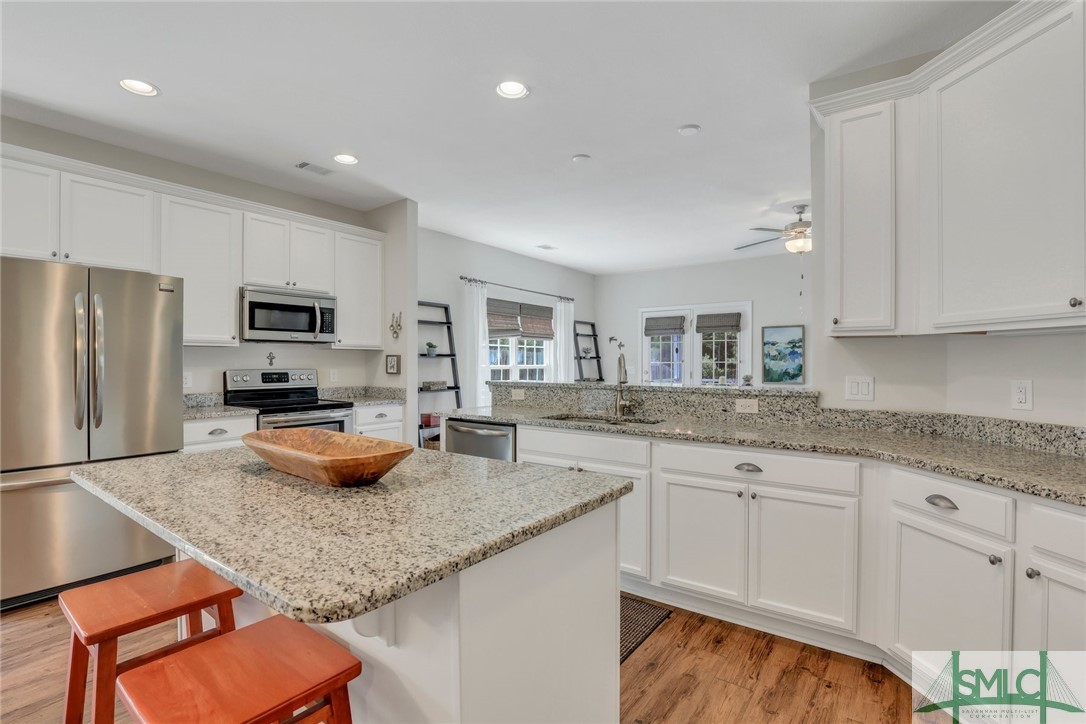 112 Red Maple Lane