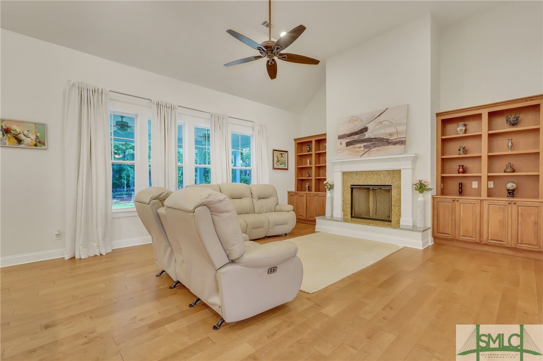1318 Saint Catherine Circle