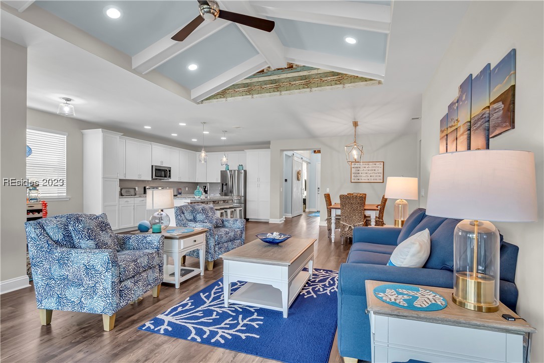 581 Coral Reef Way