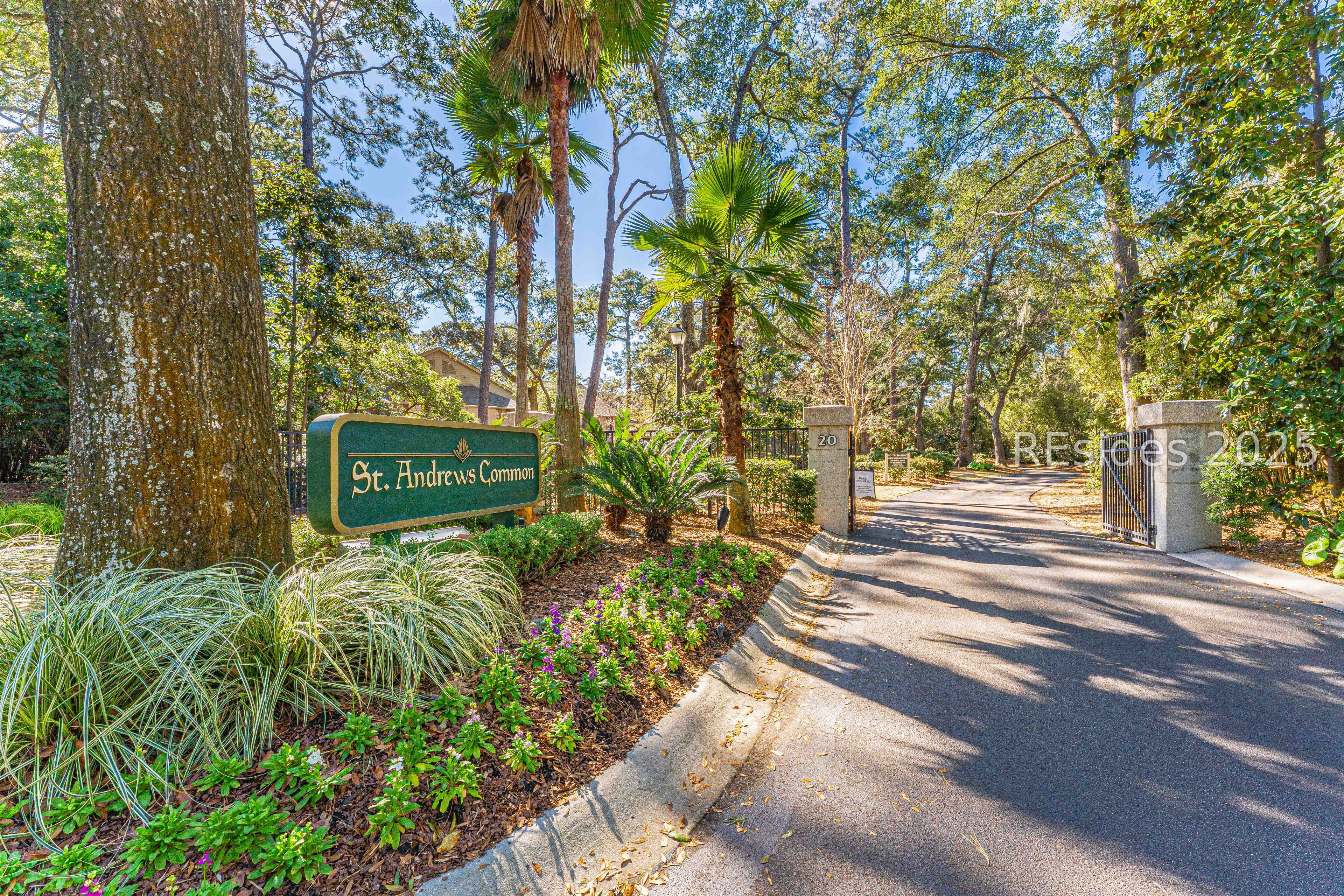 20 Queens Folly Road Unit: 1677