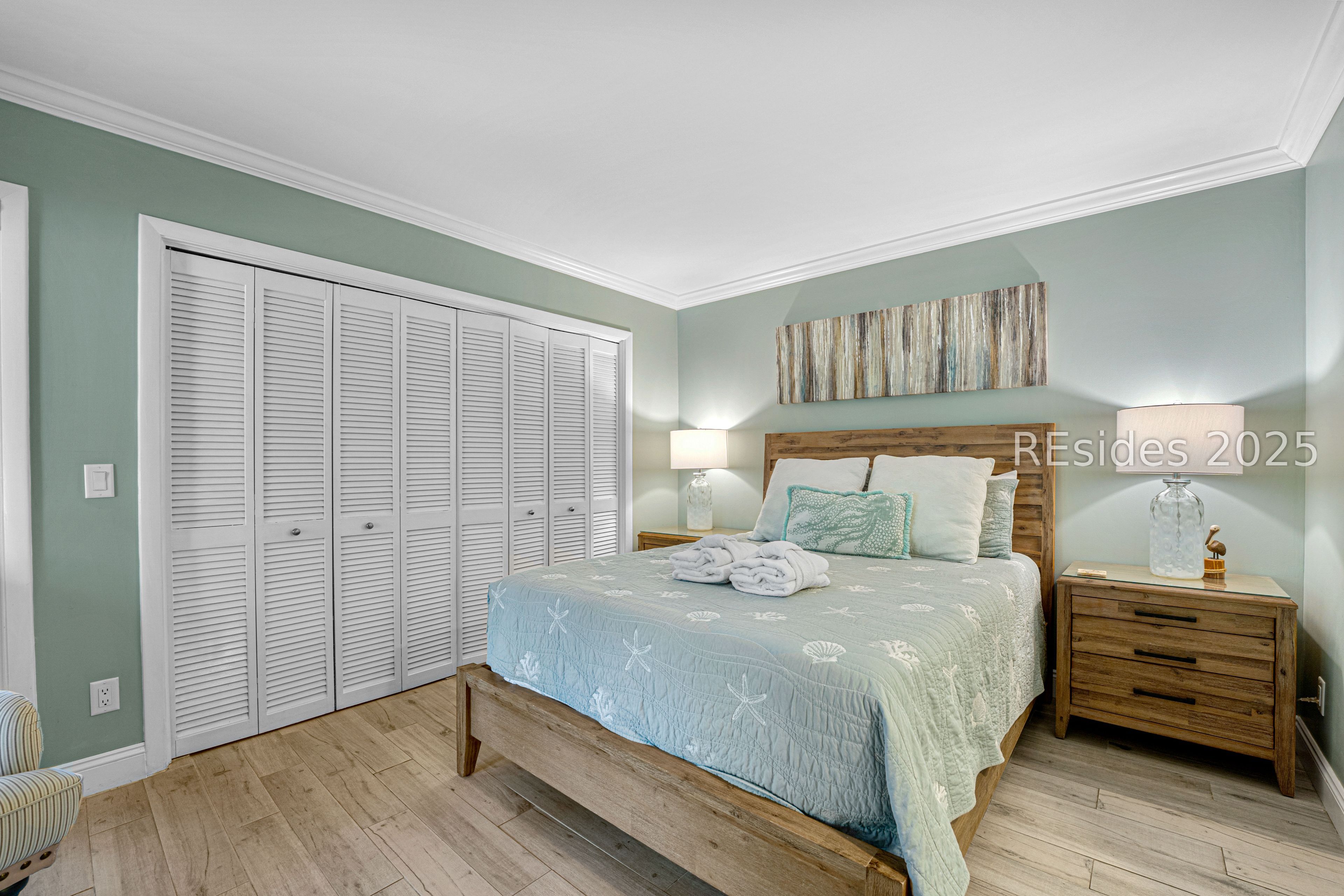 20 Queens Folly Road Unit: 1677