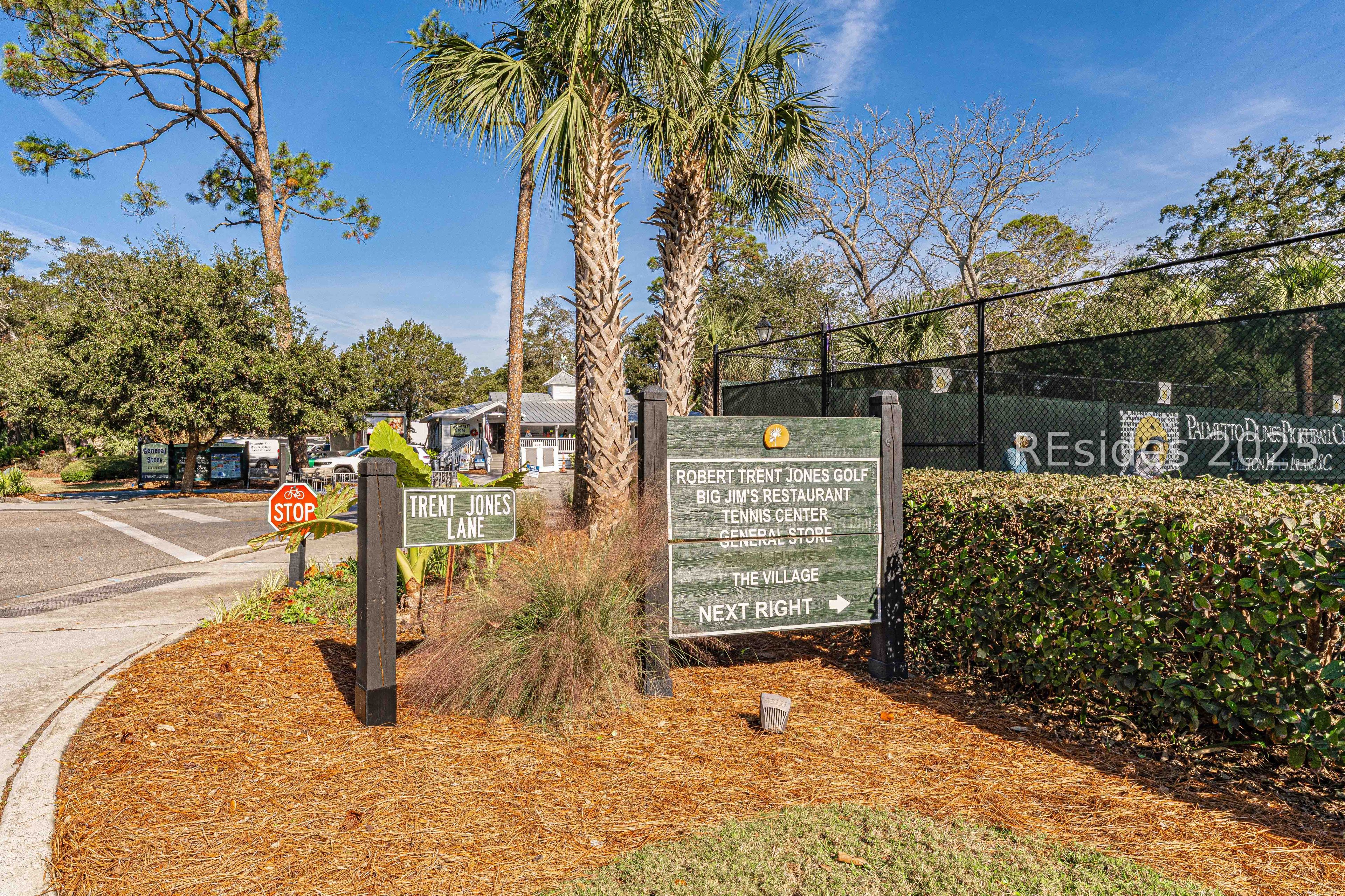 20 Queens Folly Road Unit: 1677