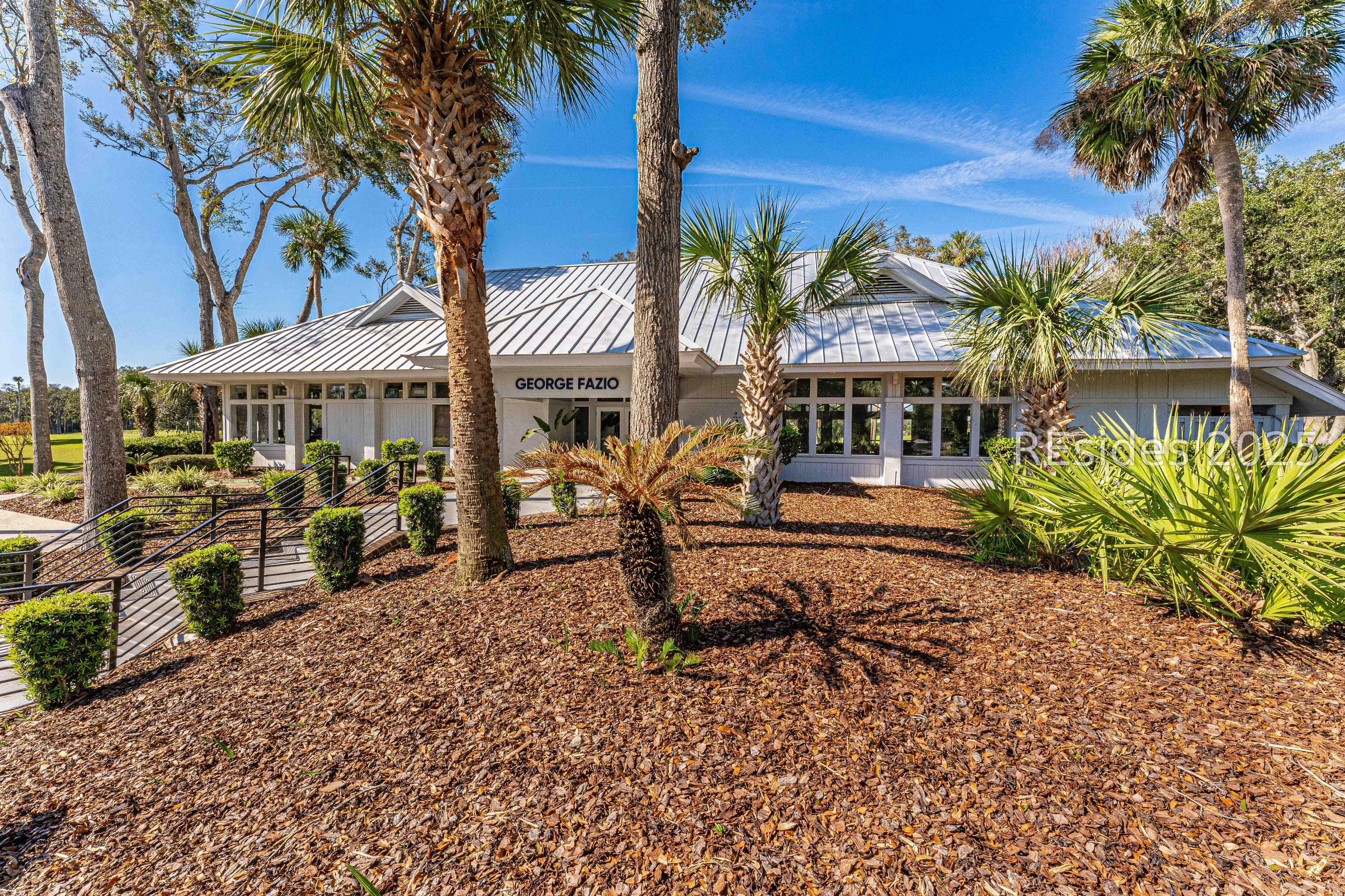 20 Queens Folly Road Unit: 1677