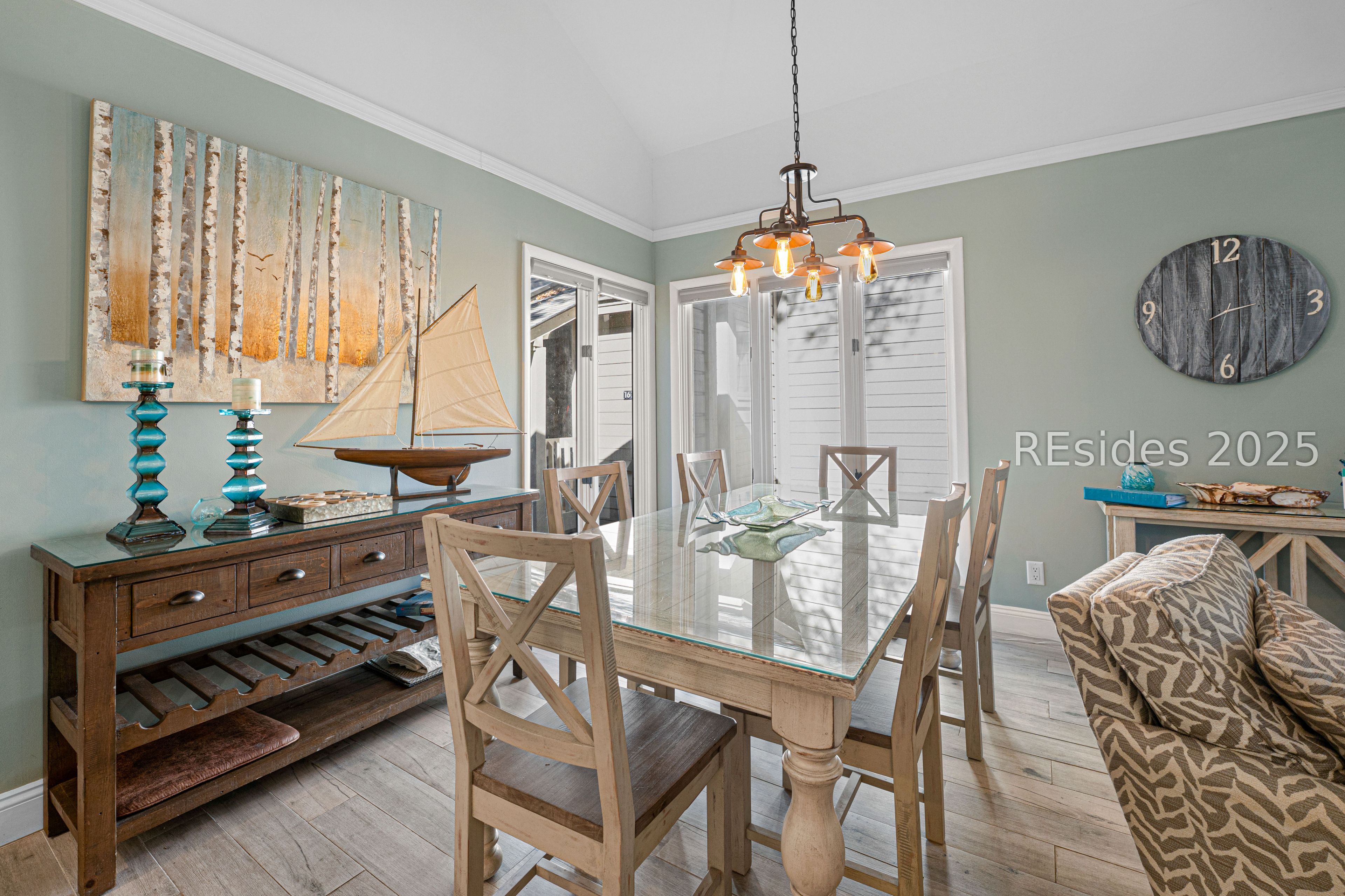 20 Queens Folly Road Unit: 1677