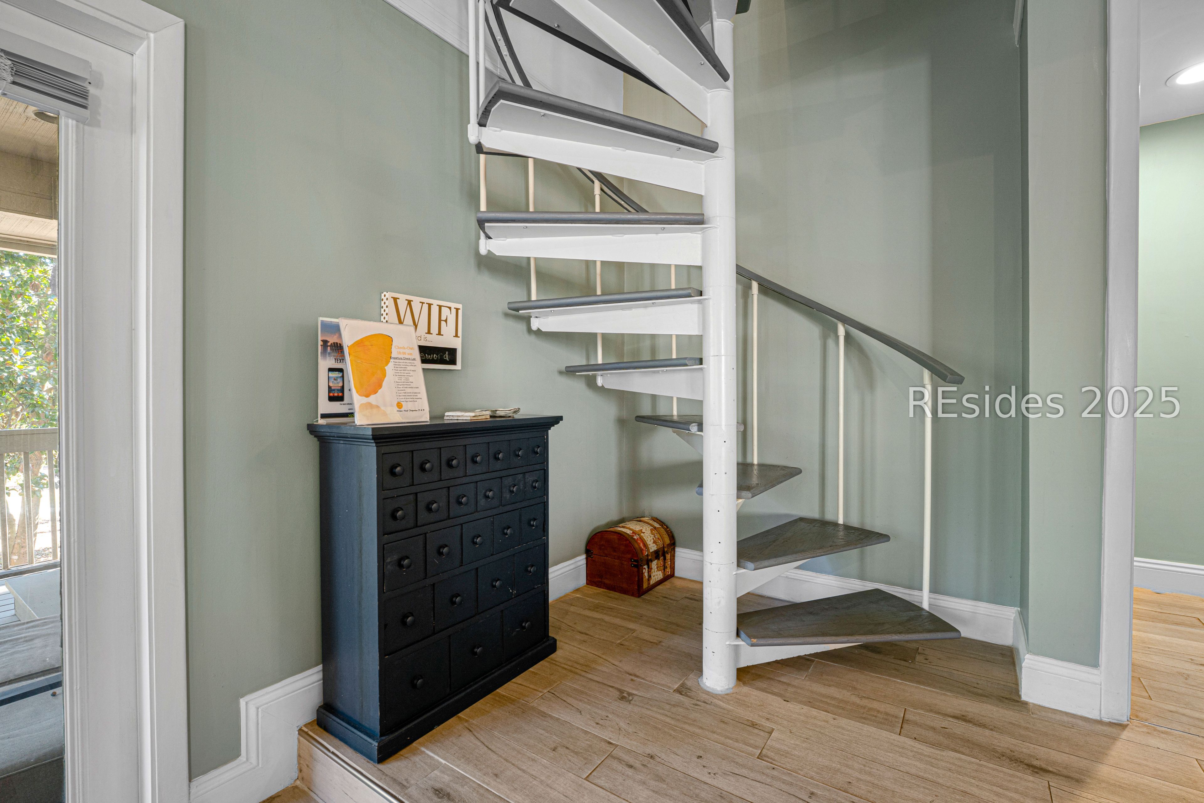 20 Queens Folly Road Unit: 1677