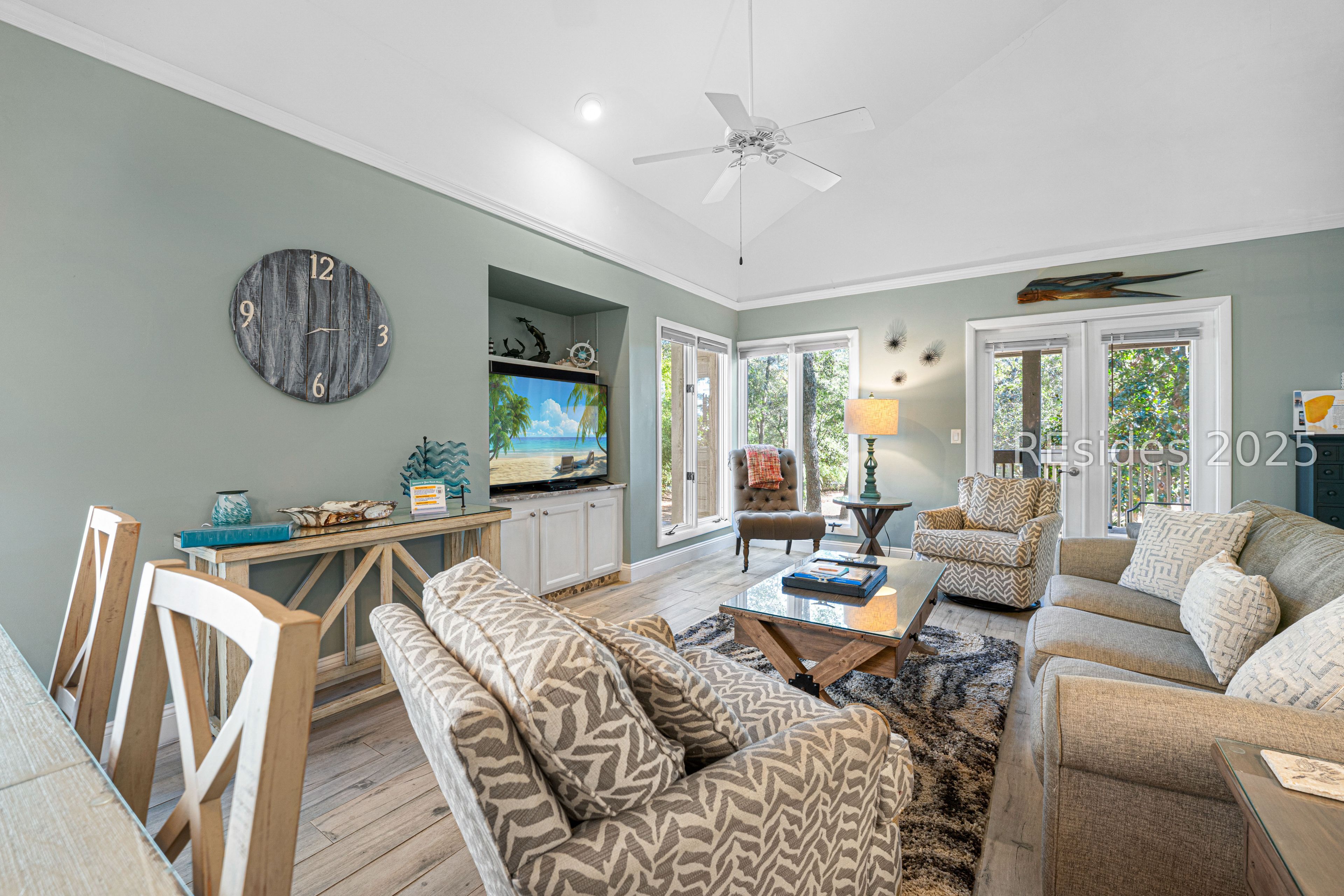 20 Queens Folly Road Unit: 1677