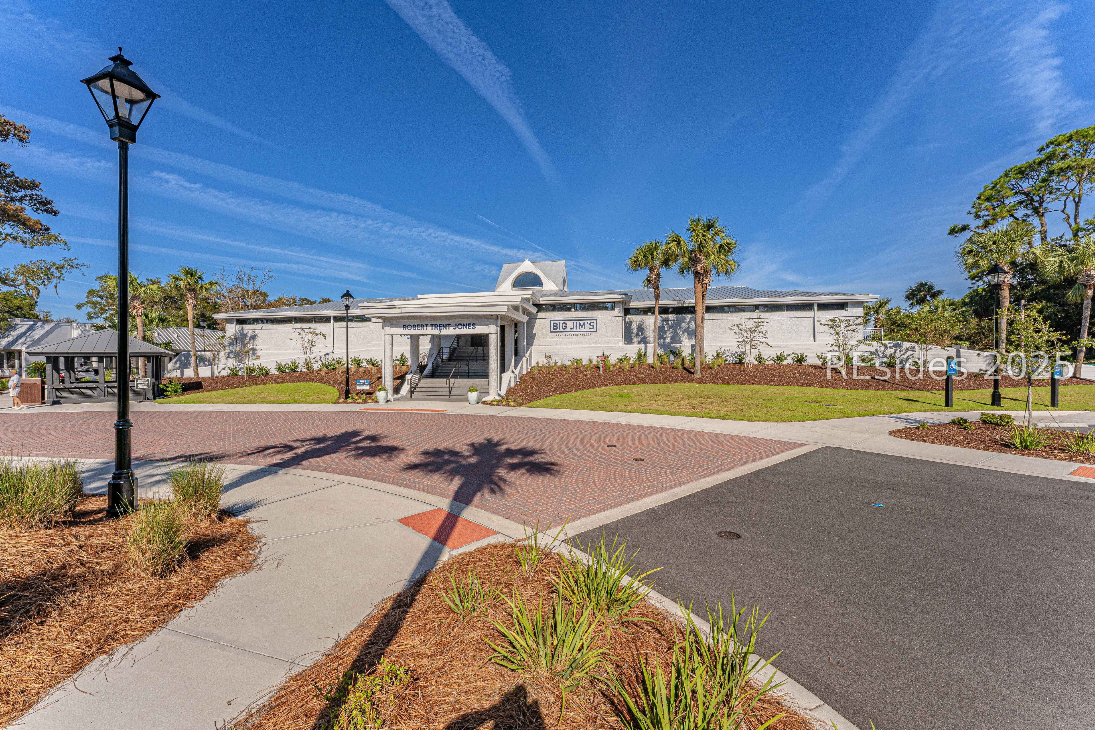20 Queens Folly Road Unit: 1677