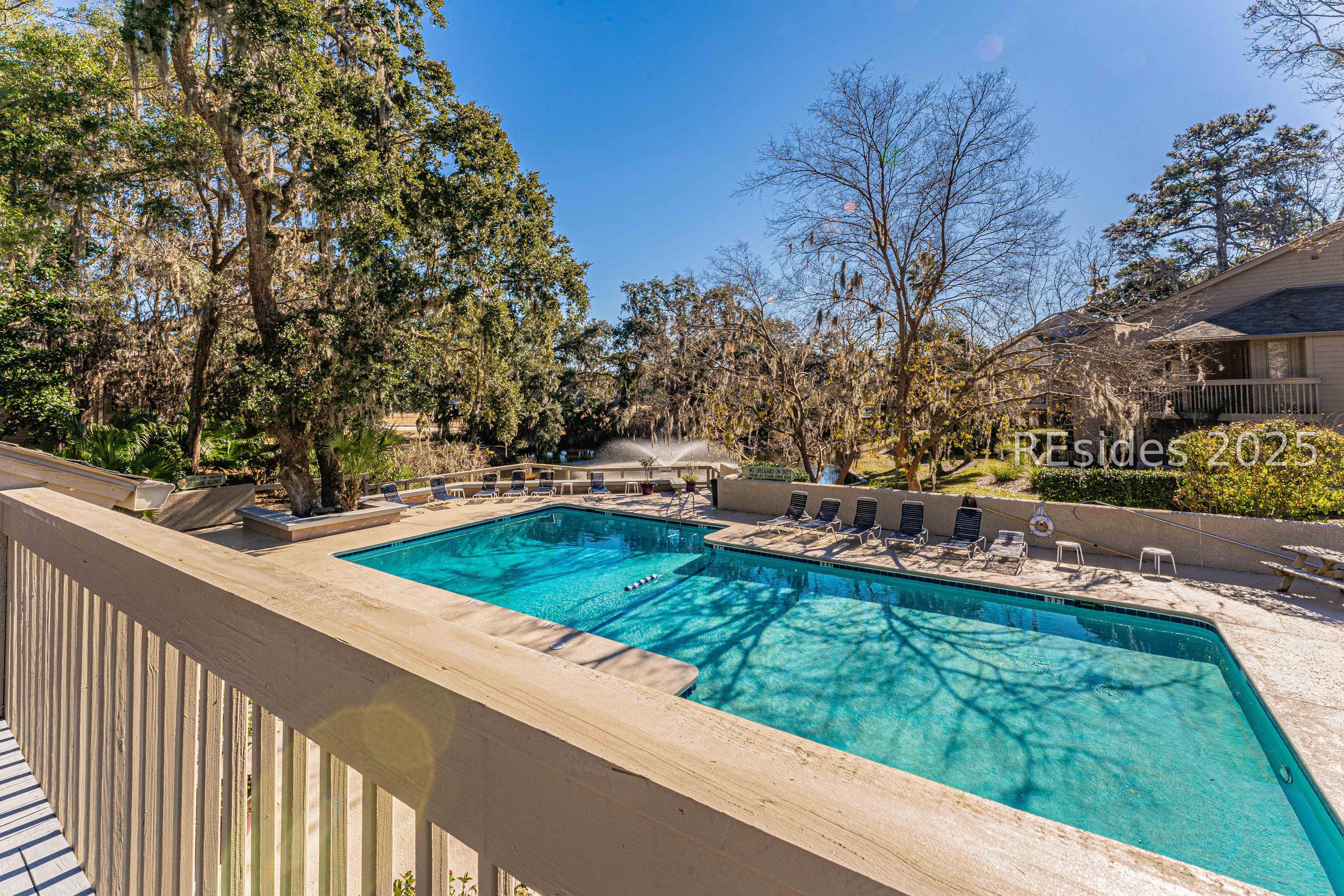 20 Queens Folly Road Unit: 1677
