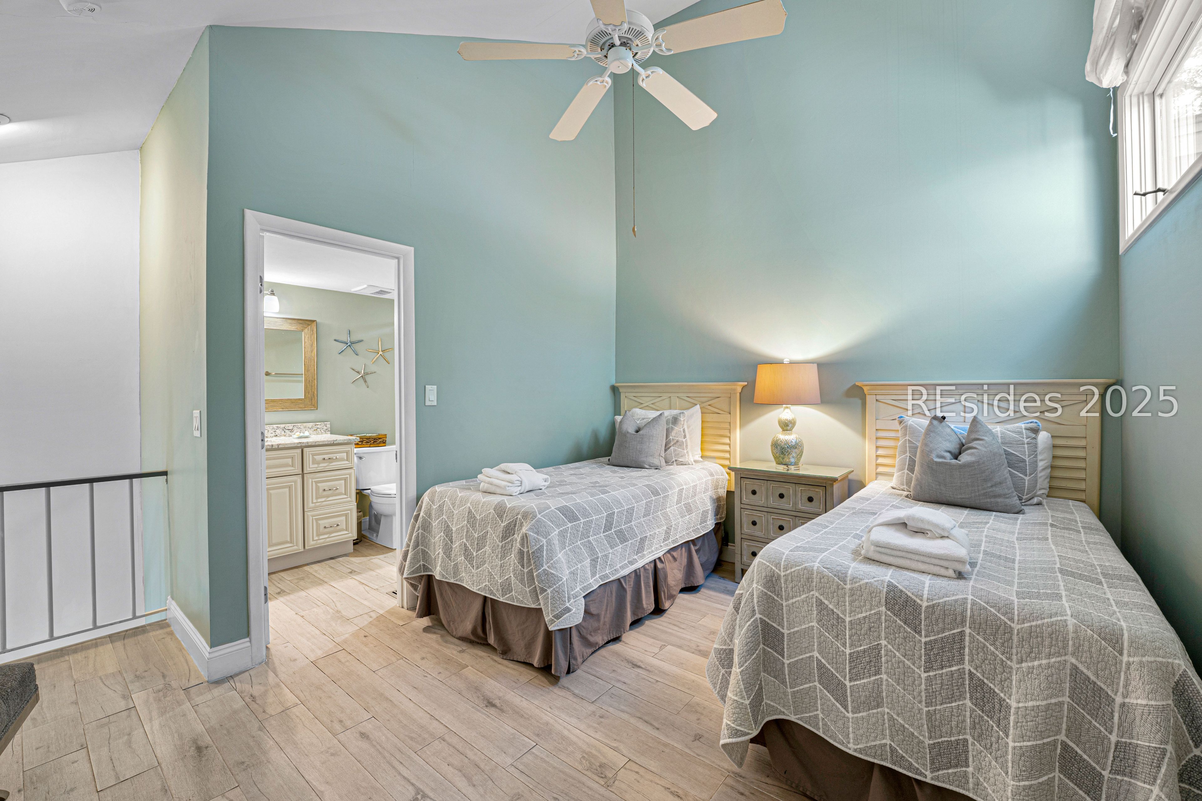 20 Queens Folly Road Unit: 1677