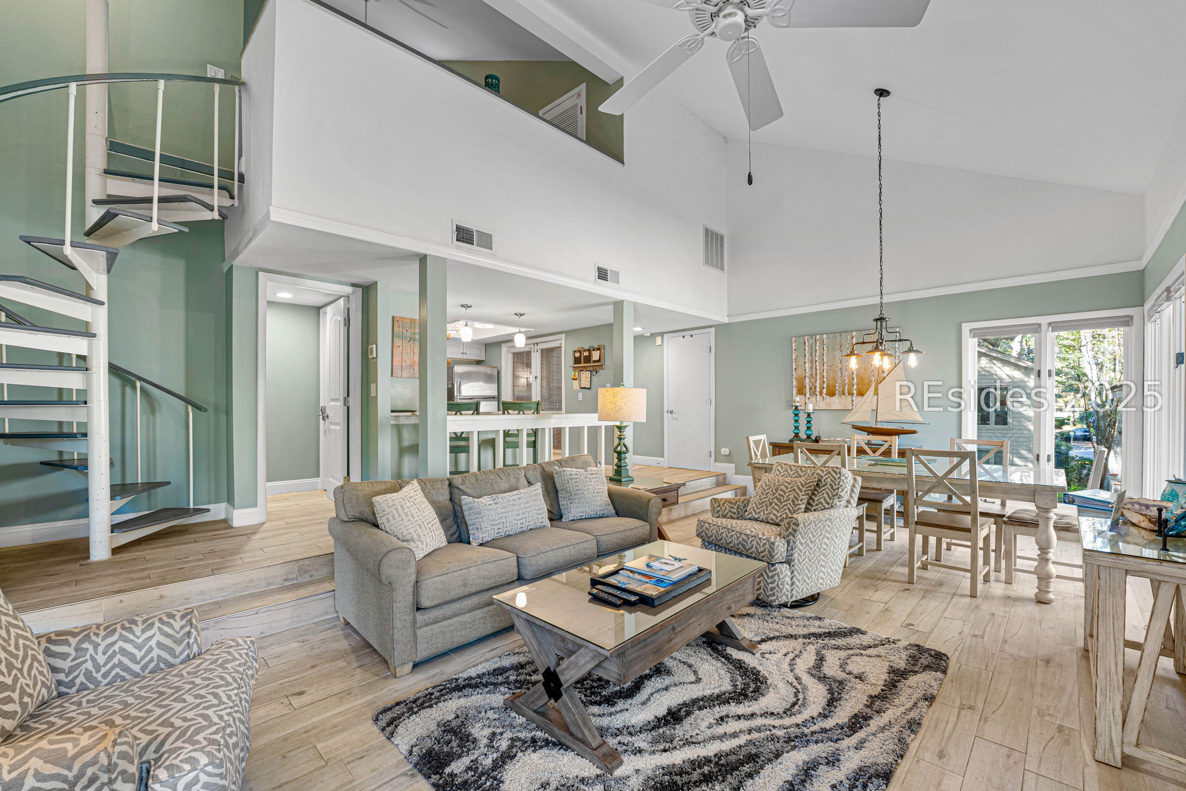 20 Queens Folly Road Unit: 1677