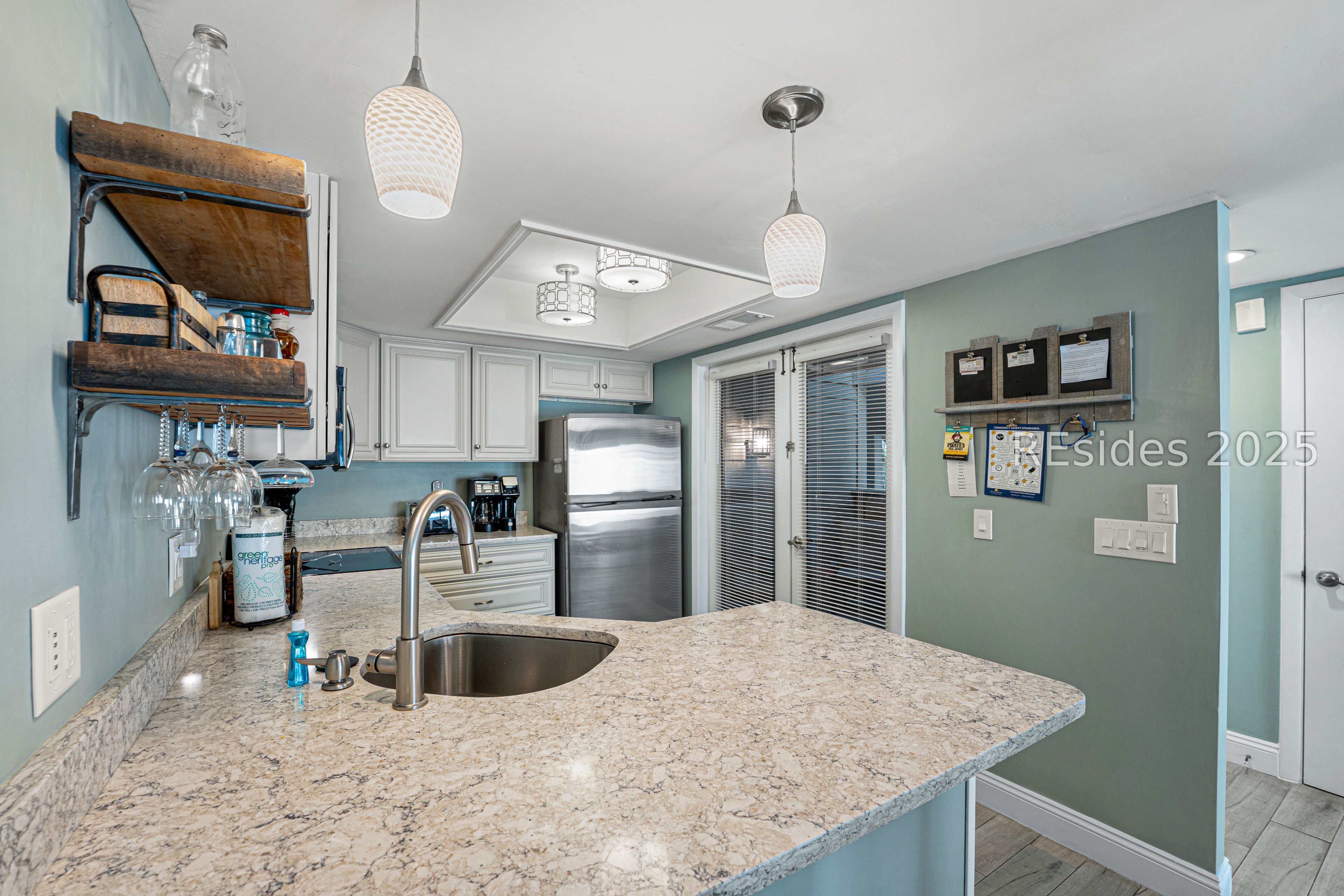 20 Queens Folly Road Unit: 1677