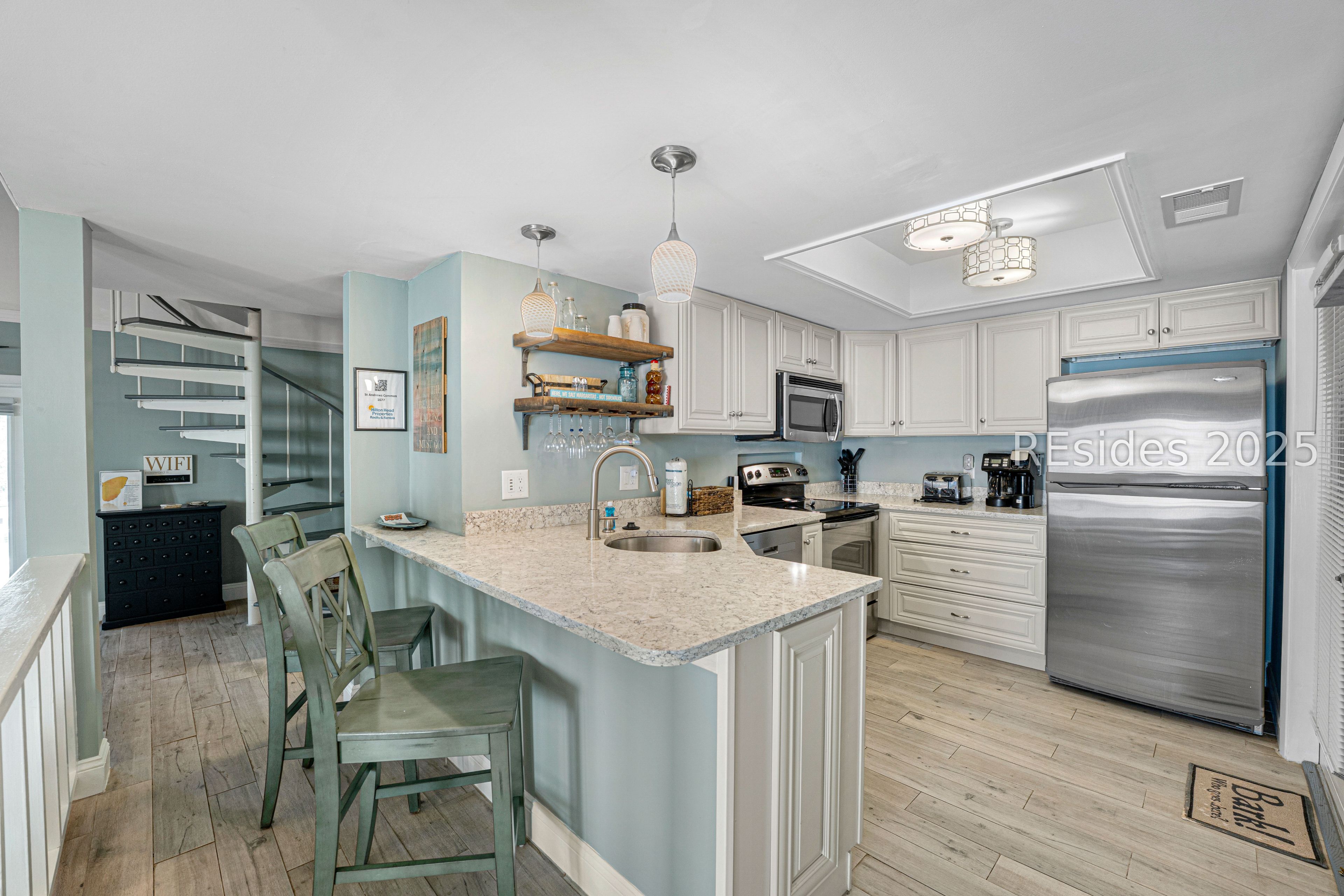 20 Queens Folly Road Unit: 1677